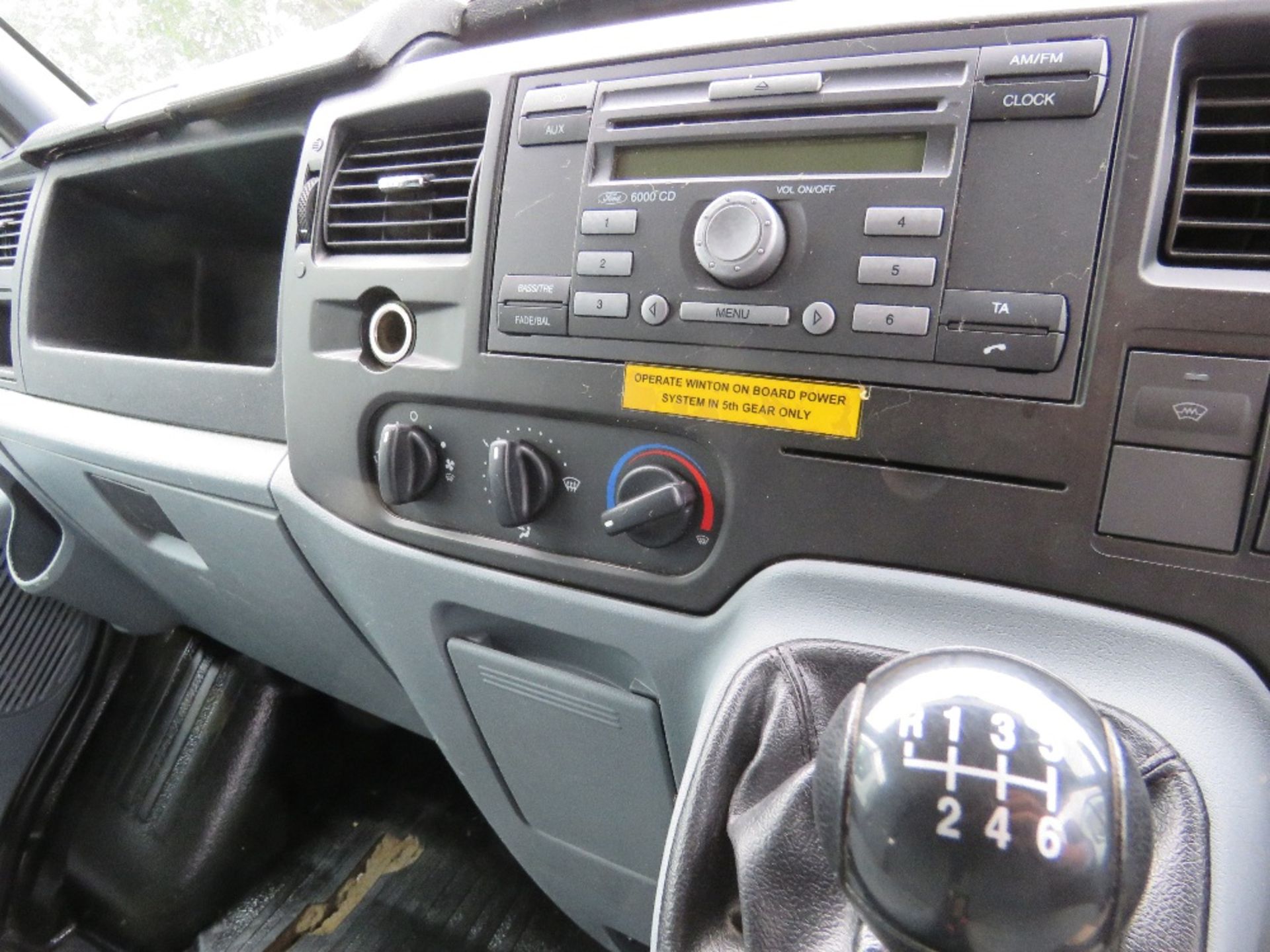 FORD TRANSIT PANEL VAN REG:YS14 VPM WITH ONBOARD COMPRESSOR AND GENERATOR. WITH V5 PLUS MOT TILL MAY - Image 9 of 10