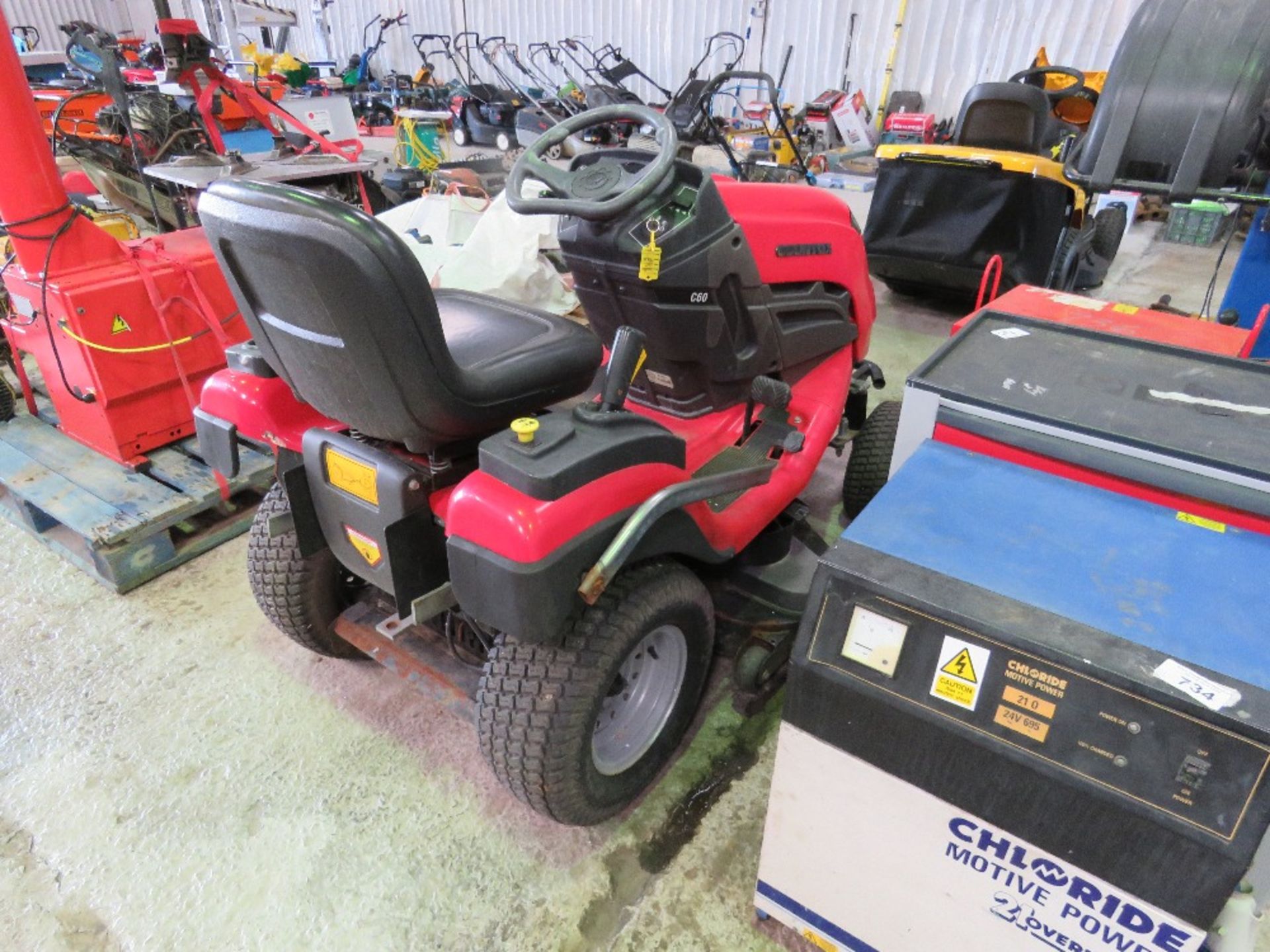 COUNTAX C60 PETROL ENGINED RIDE ON MOWER WITH KAWASAKI FS481V ENGINE. HYDRO DRIVE. - Image 5 of 7