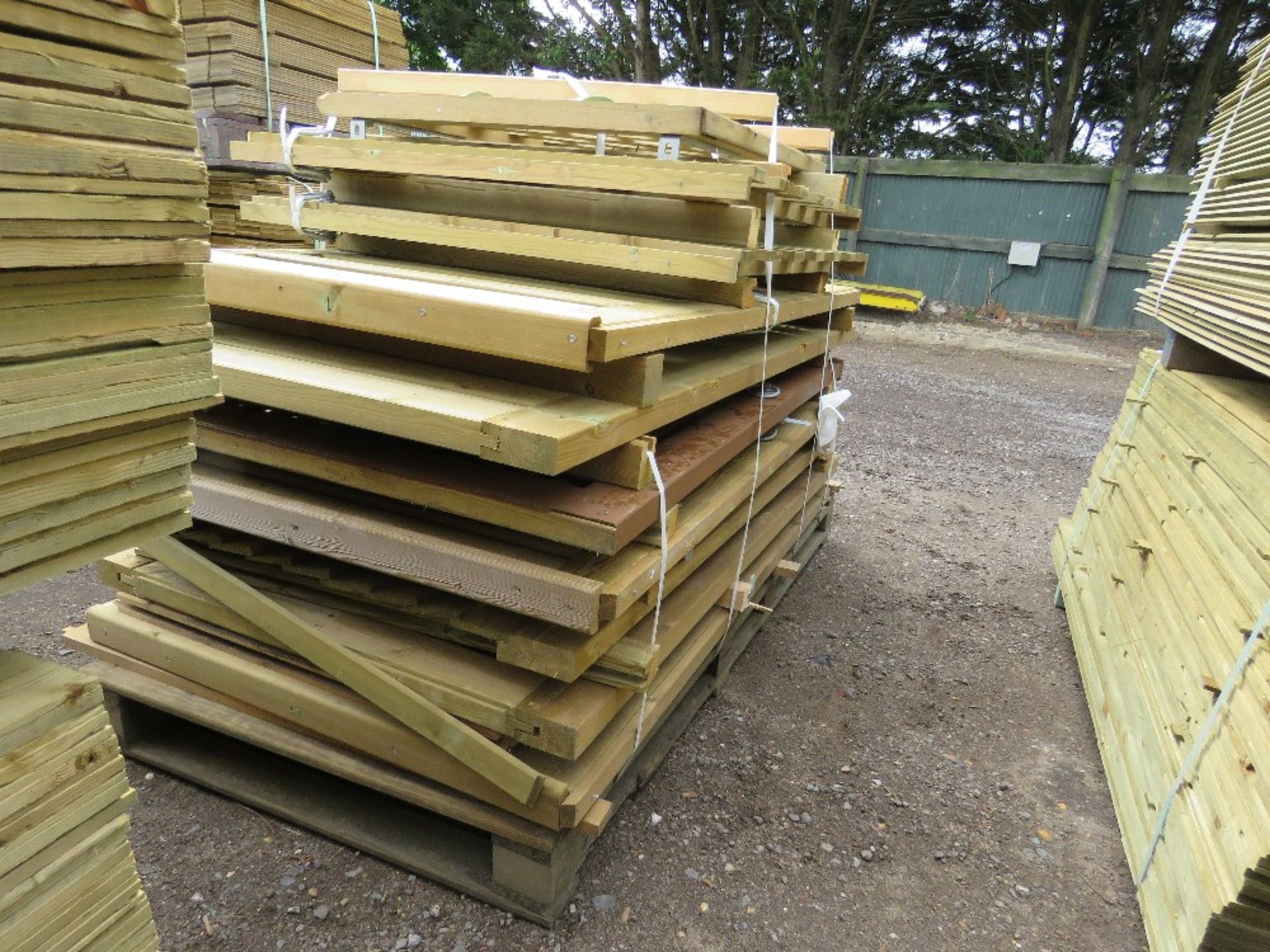STACK OF 10 X ASSORTED GARDEN GATES. - Image 3 of 5