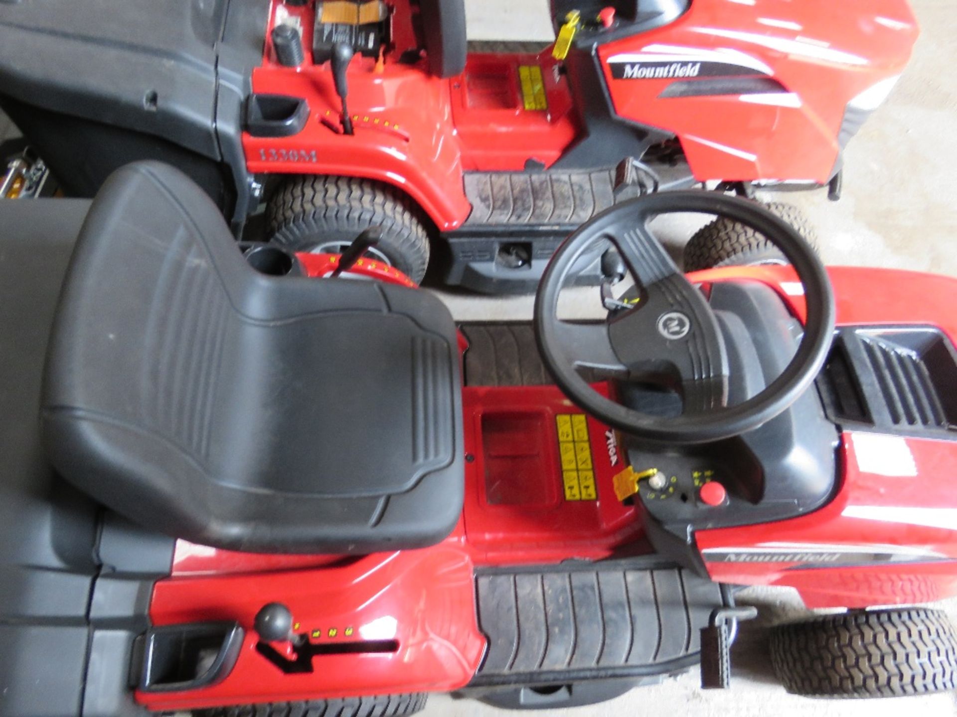 MOUNTFIELD 1330M RIDE ON MOWER WITH COLLECTOR, UNUSED. POWERED BY STIGA ST350 ENGINE. WHEN TESTED WA - Image 6 of 7