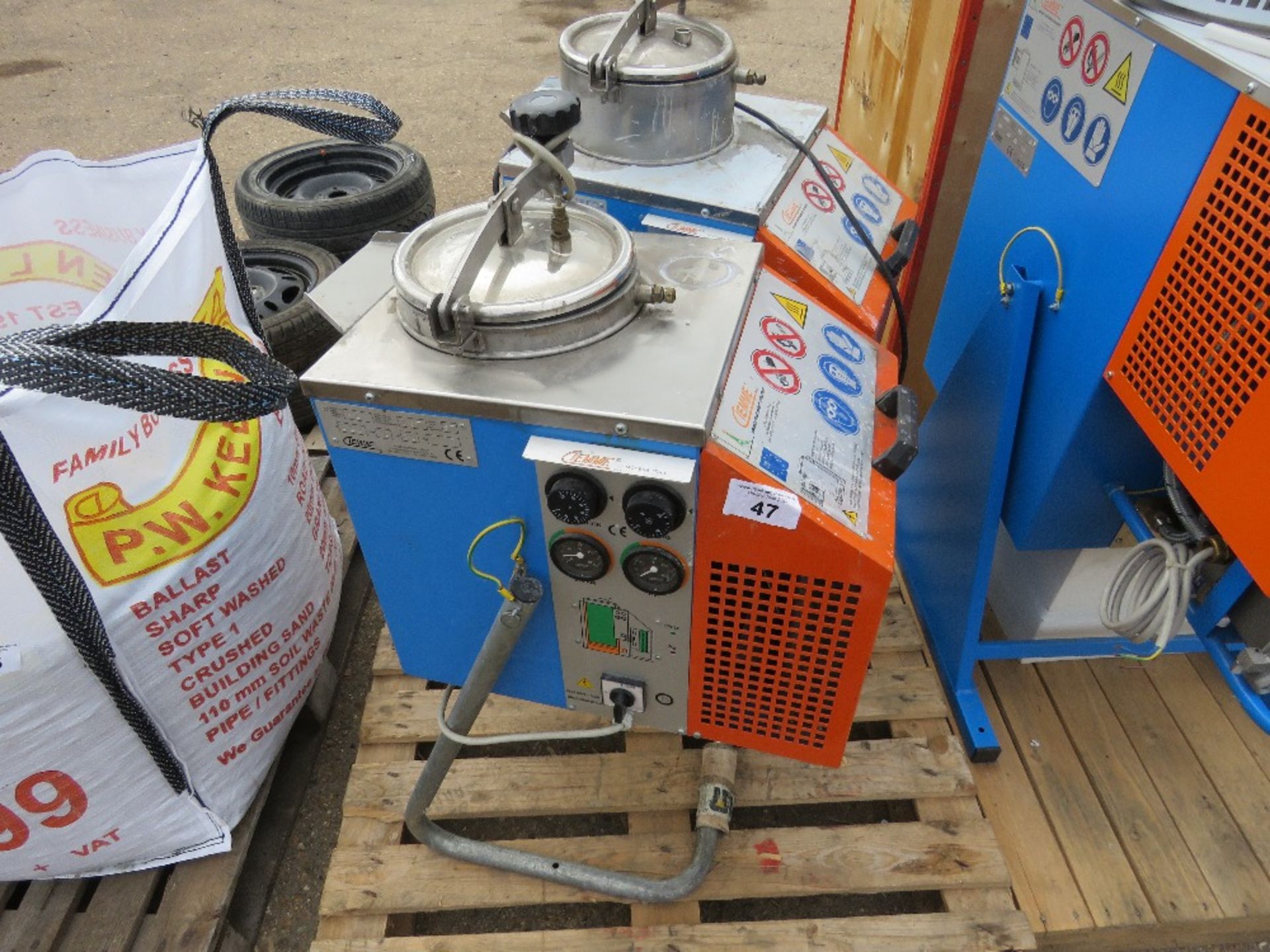 2 X CIEMME K2 SOLVENT RECOVERY UNITS, 220VOLT POWERED. SOURCED FROM COMPANY LIQUIDATION.