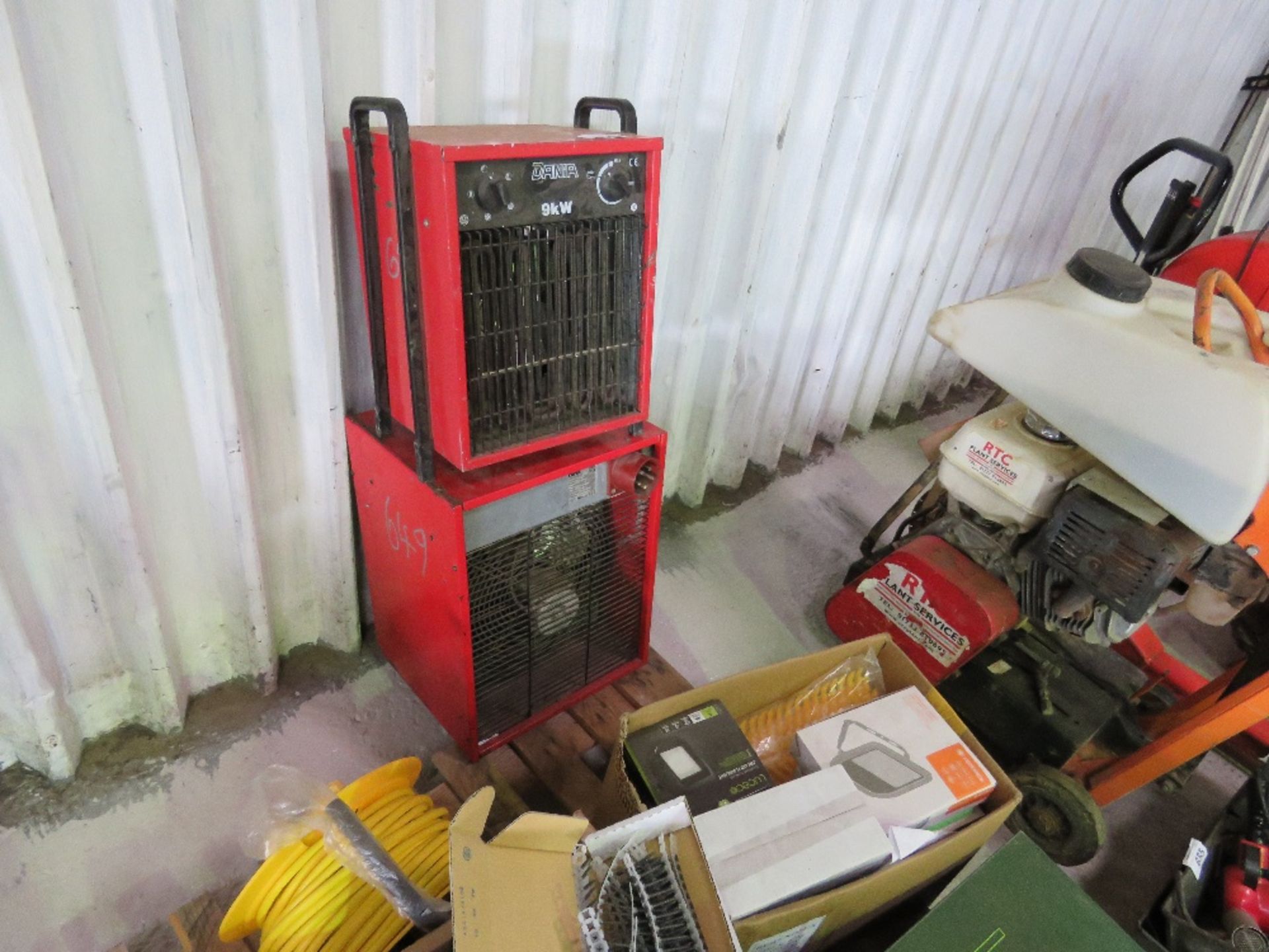 2 X 3PHASE POWERED HEATER UNITS. SOURCED FROM DEPOT CLOSURE. - Image 3 of 4