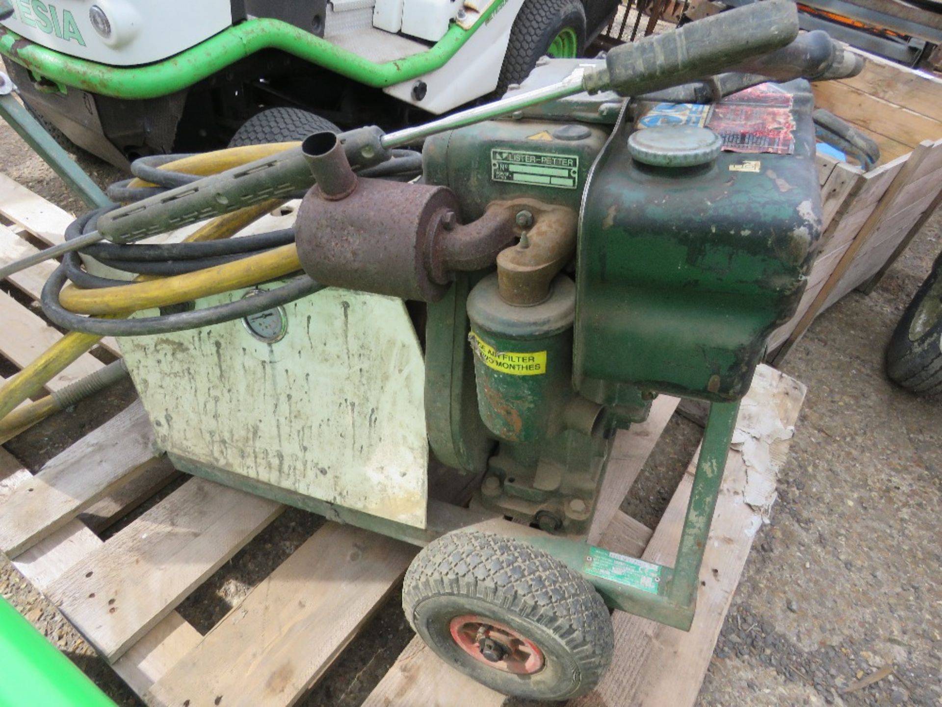 BRENDON HANDLE START DIESEL ENGINED PRESSURE WASHER. WHEN TESTED WAS SEEN TO START AND RUN. DIRECT - Image 3 of 3