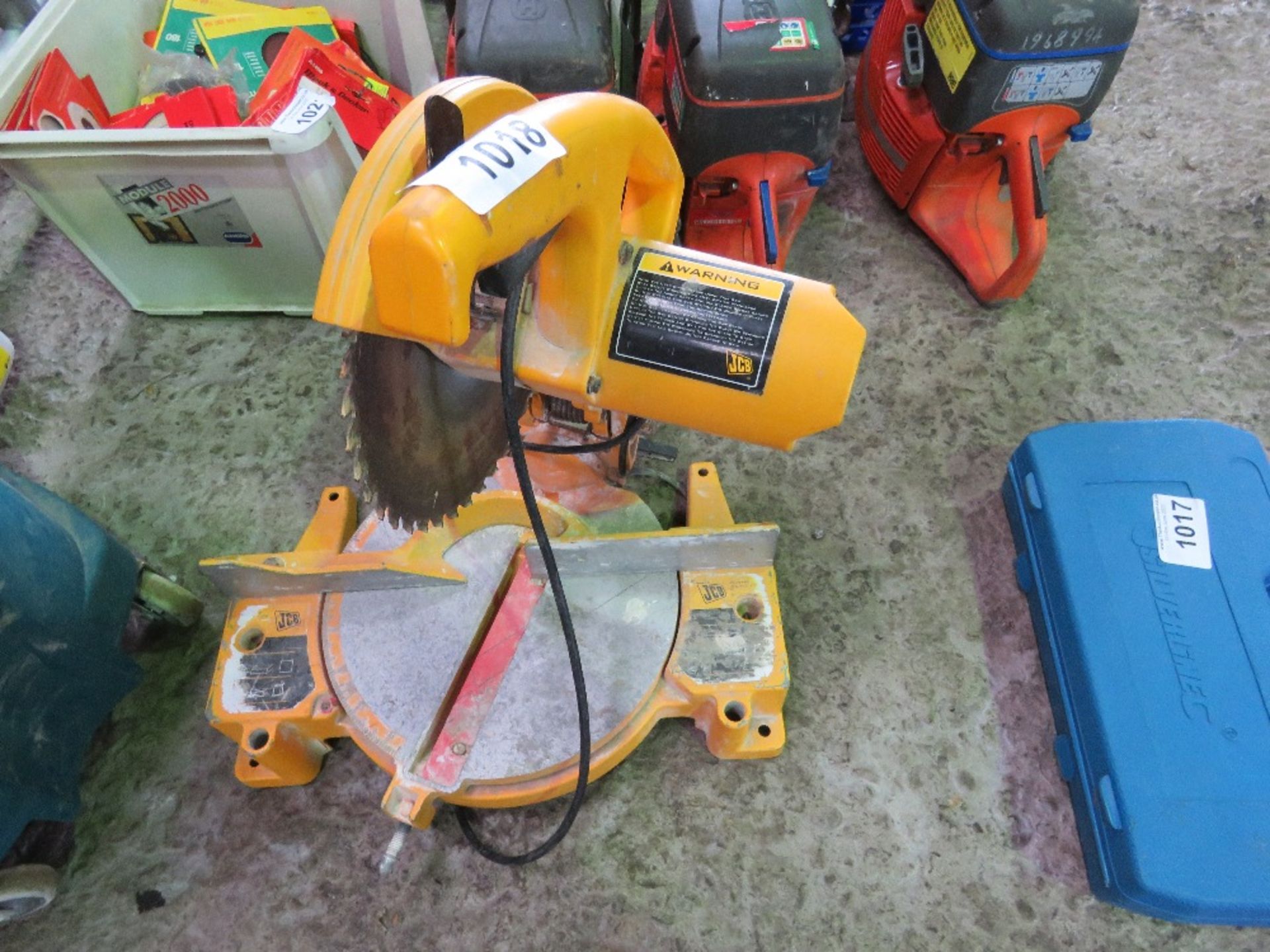 JCB 240VOLT MITRE SAW.