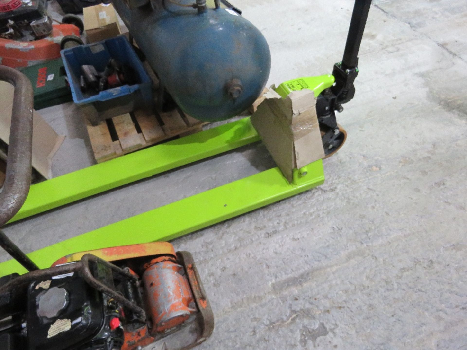 PALLET TRUCK WITH LONG FORKS, 7FT LENGTH TINES APPROX, LITTLE/UNUSED. - Image 3 of 3