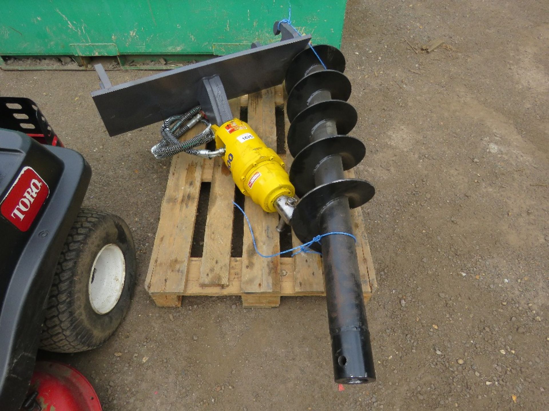 POST HOLE BORER TO FIT SKID STEER LOADER/WHEELED LOADER OR COULD BE ADAPTED FOR EXCAVATOR. HEAVY DUT - Image 2 of 5