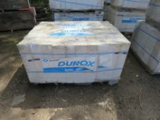 1X PACK OF DUROX LIGHTWEIGHT BUILDING BLOCKS 60 X 14 X 20CM APPROX, 50NO PER PACK. THIS LOT IS SOLD