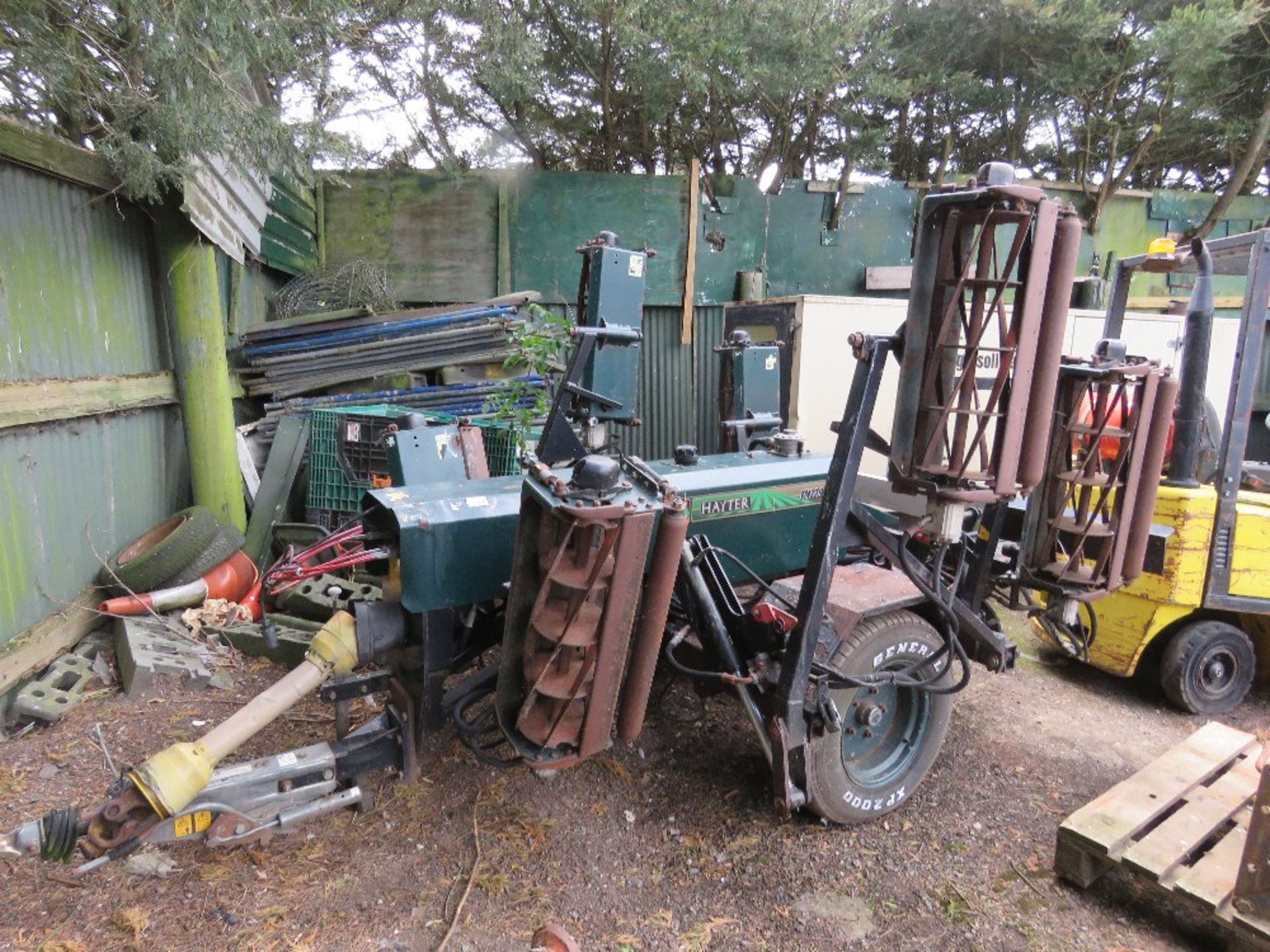 HAYTER TM729 TOWED GHAYTER TM729 TOWED G HAYTER TM729 TOWED GANG MOWER SET, PREVIOUS COUNCIL USEAGE.