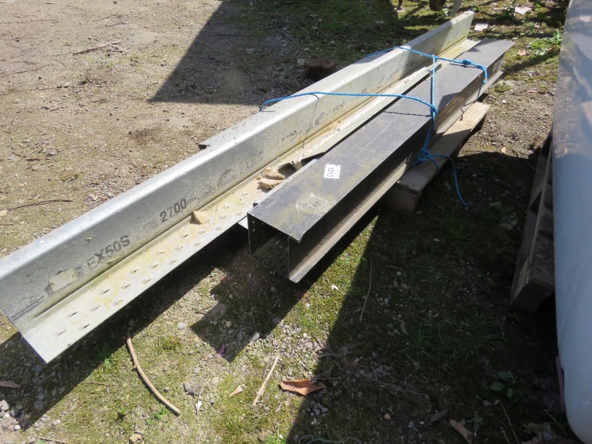 5 X ASSORTED LINTELS, 3FT - 8FT APPROX. - Image 4 of 4