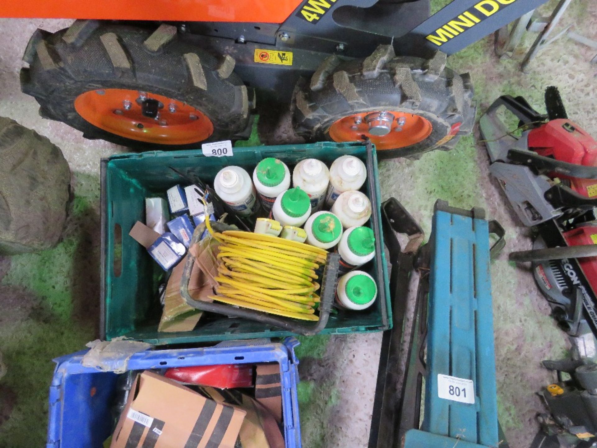 BOX CONTAINING GLUES, EXTENSION LEAD AND SUNDRIES. - Image 3 of 3