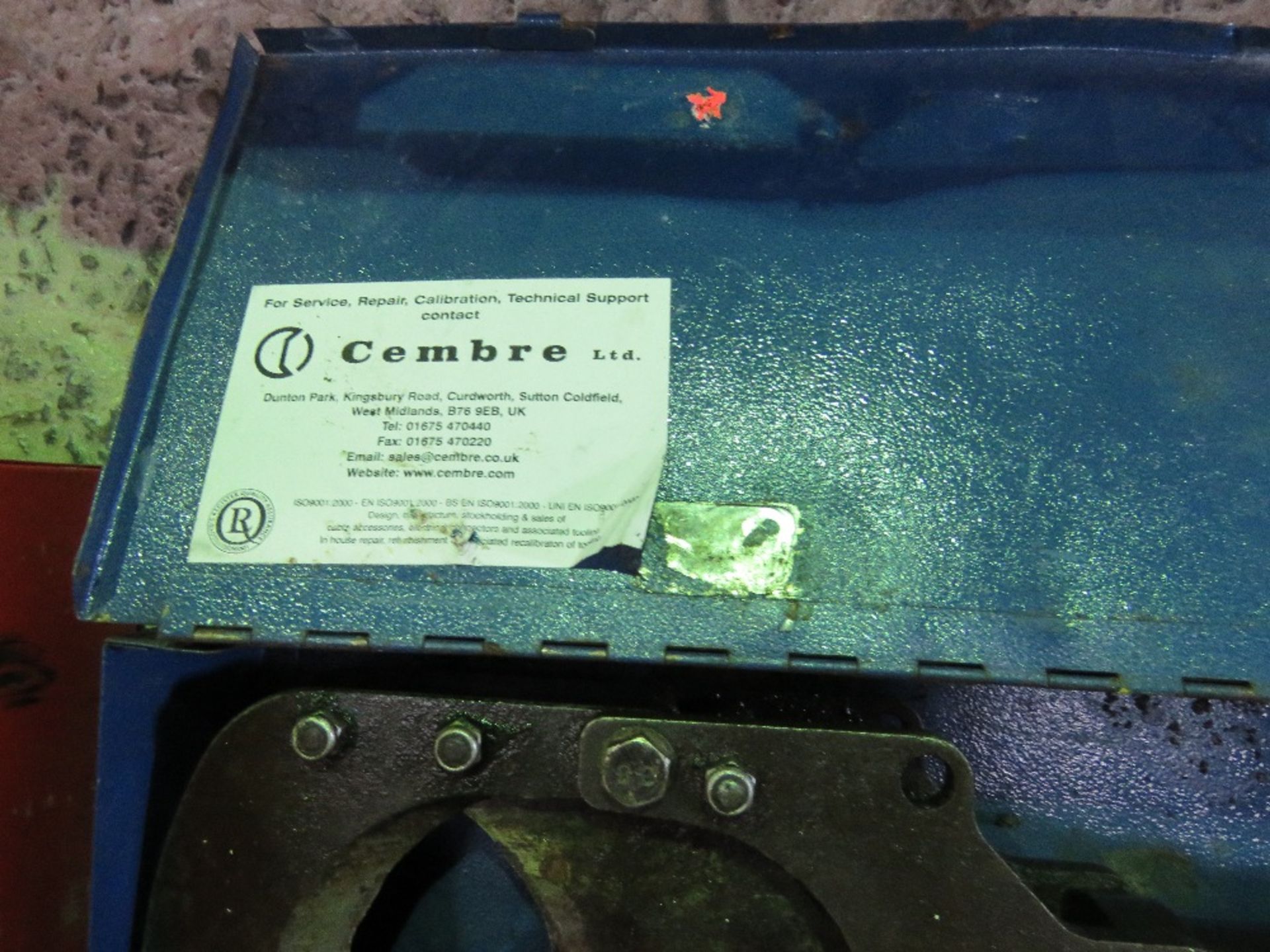 CEMBRE HYDRAULIC POWERED SQUEEZE OFF CUTTER HEAD. - Image 2 of 2