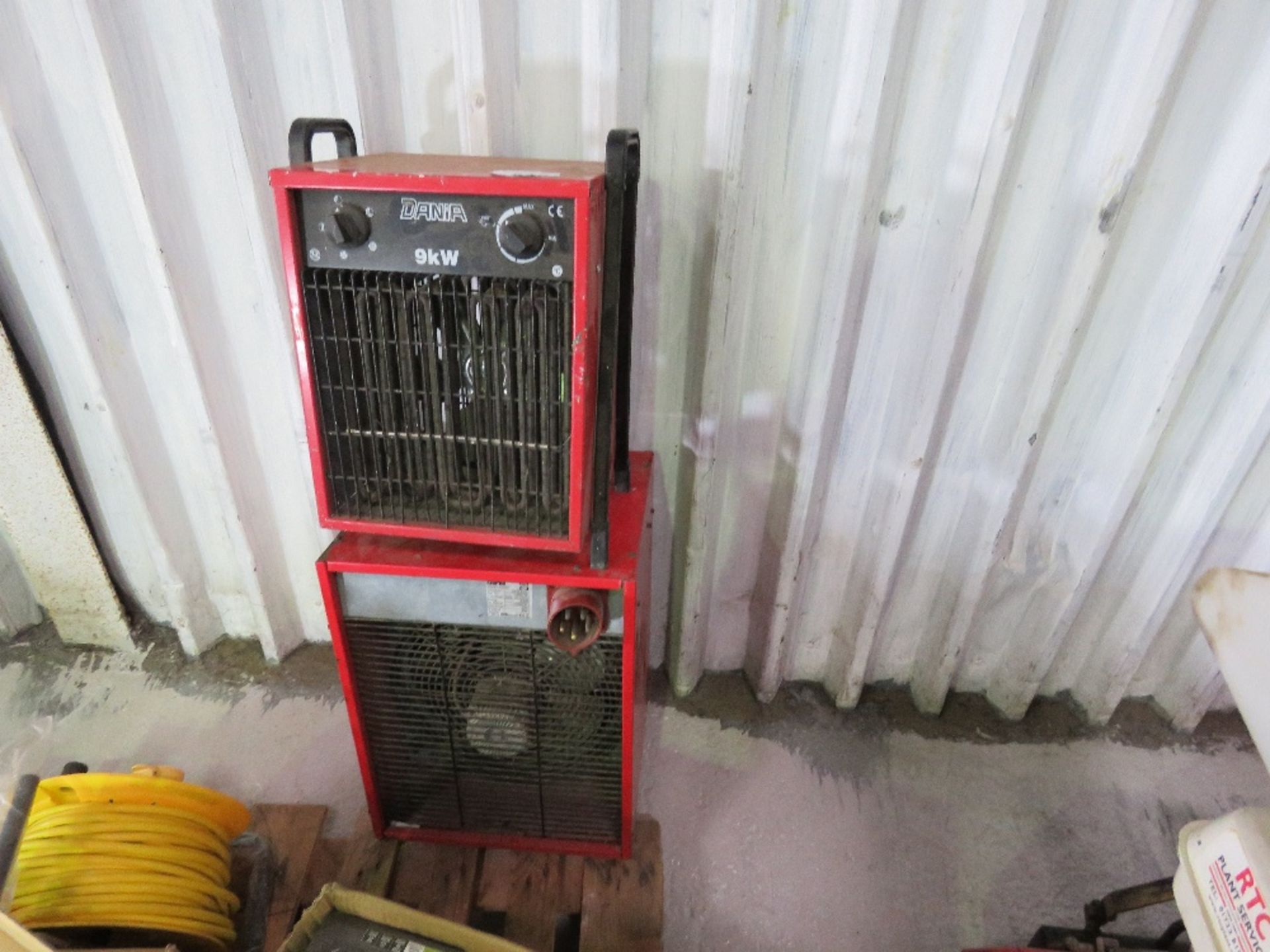 2 X 3PHASE POWERED HEATER UNITS. SOURCED FROM DEPOT CLOSURE. - Image 2 of 4