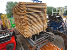 PALLET RACKING 8FT HEIGHT: 7 X UPRIGHTS PLUS 16NO BEAMS AND A PACK OF BOARDS.