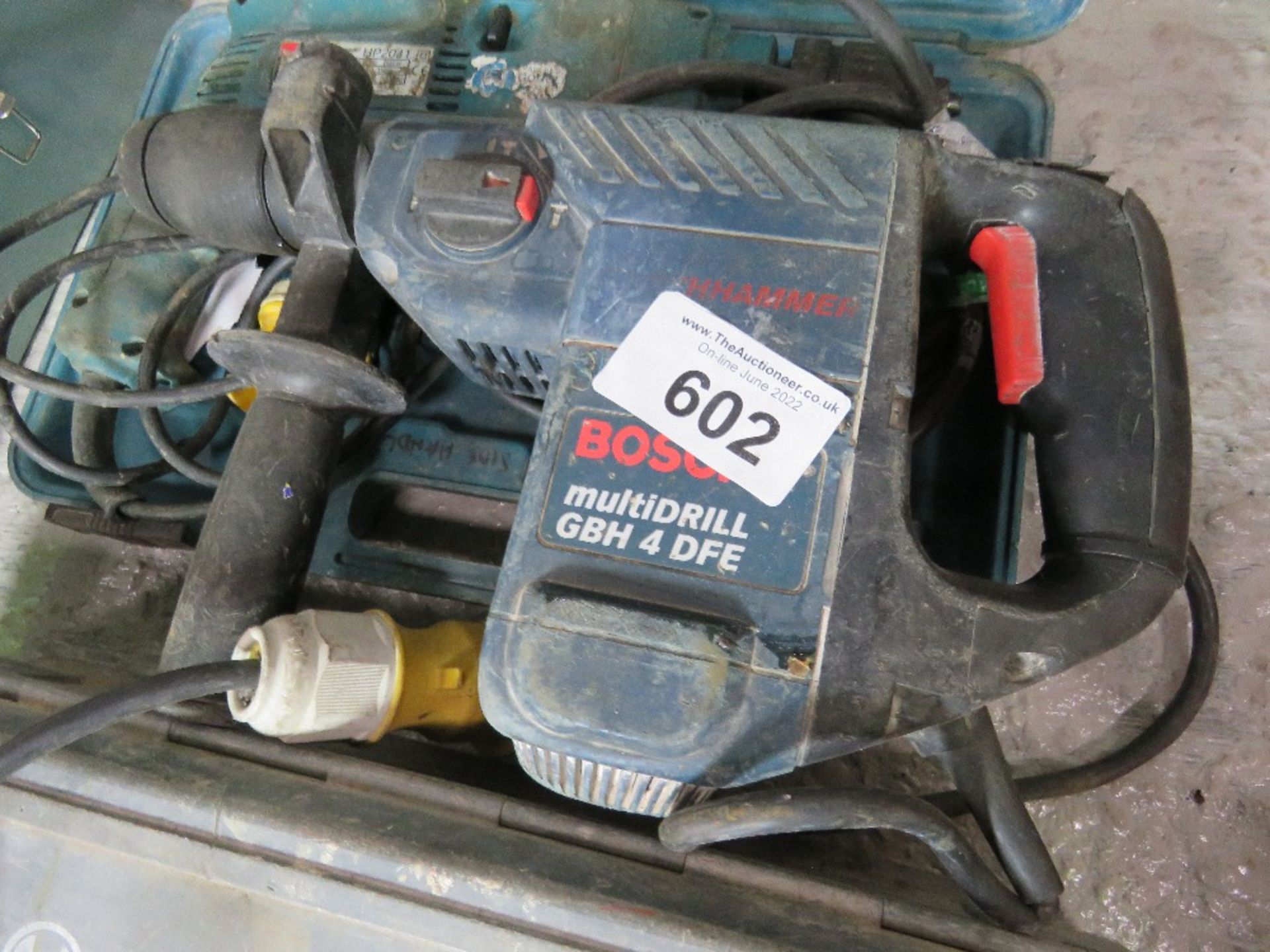 2 X POWER TOOLS: DRILL AND BREAKER BOTH 110 VOLT. - Image 3 of 4