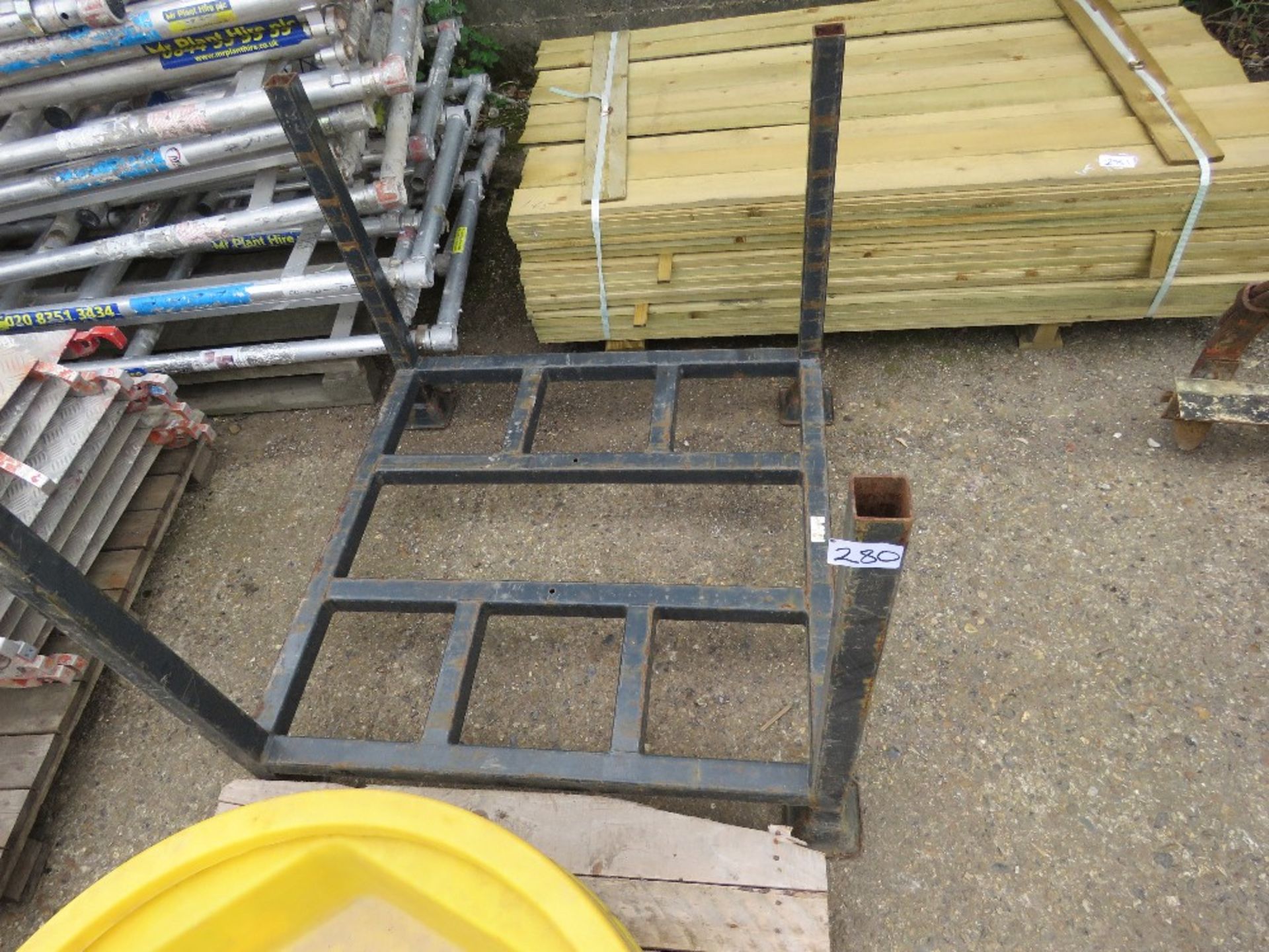 METAL STILLAGE FRAME.