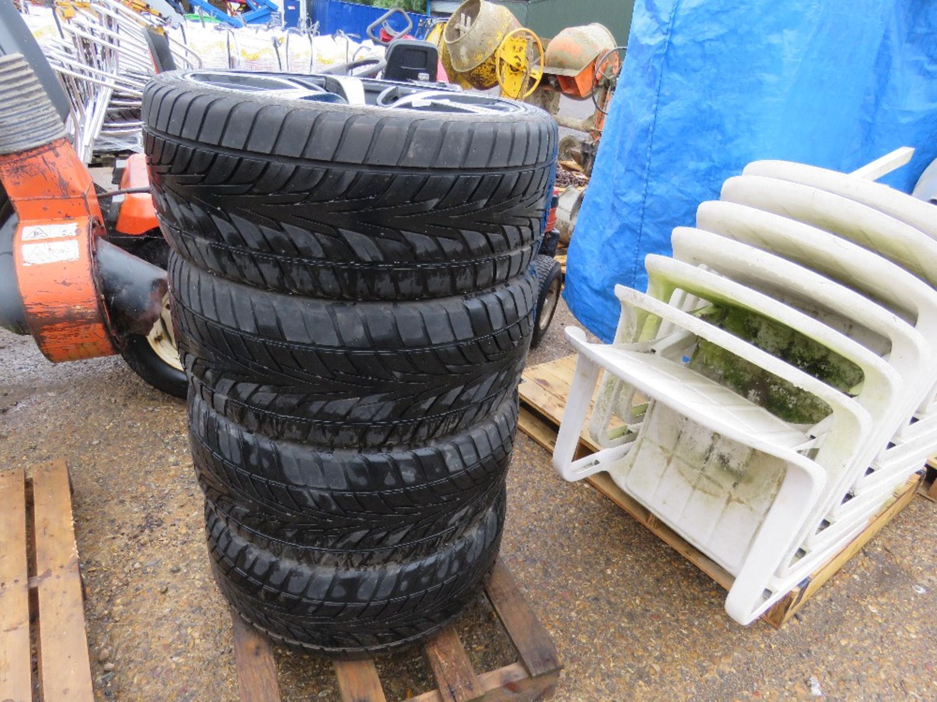 4 X ALLOY WHEELS AND TYRES 245/35 ZR19 SIZE. - Image 2 of 5