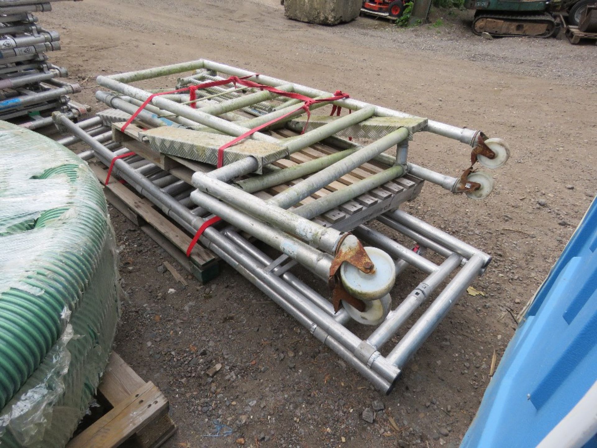 2 X ALUMINIUM PODIUM FRAMES. NO DECKS, FRAMES ONLY. THIS LOT IS SOLD UNDER THE AUCTIONEERS MARGIN SC - Image 4 of 4