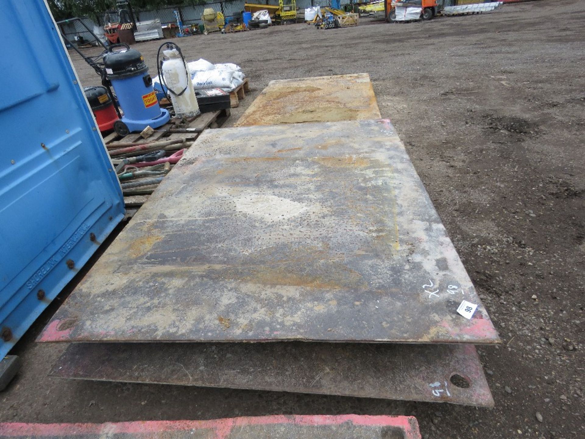 2 X STEEL ROAD PLATES 10MM THICKNESS APPROX. 1.25M X 1.83M APPROX. THIS LOT IS SOLD UNDER THE AUCTIO - Image 5 of 5