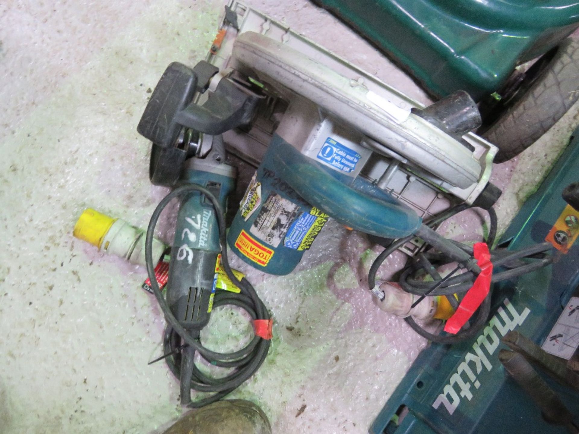 2 X POWER TOOLS. 110VOLT GRINDER AND CIRCULAR SAW.