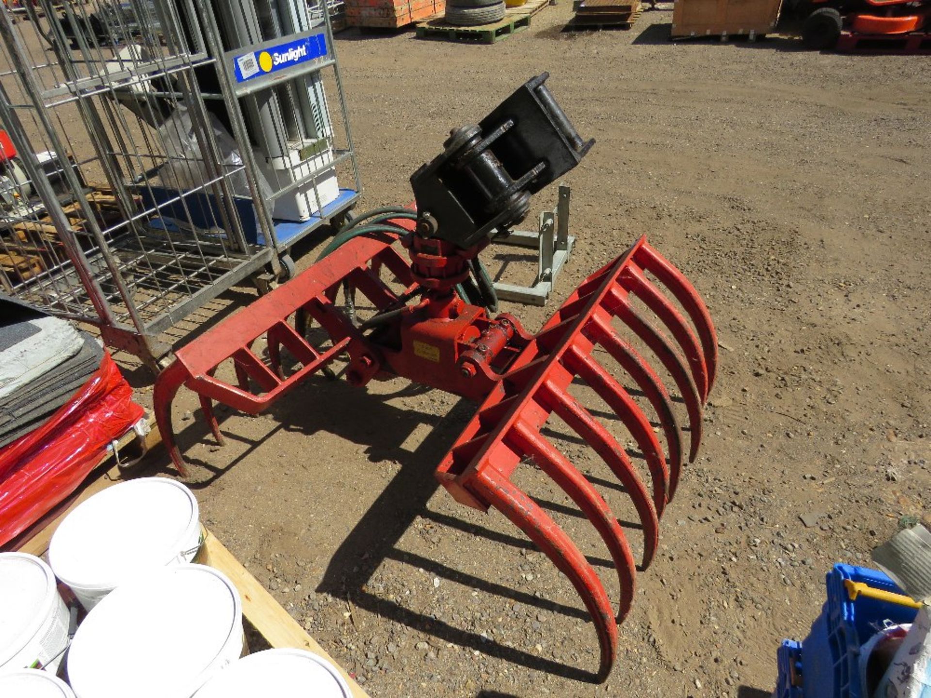 EUROMEC RAKE GRAPPLE GRAB ATTACHMENT FOR 5-8TONNE EXCAVATOR 45MM PINS, 1.2M WIDE WITH ROTATOR. - Image 3 of 8