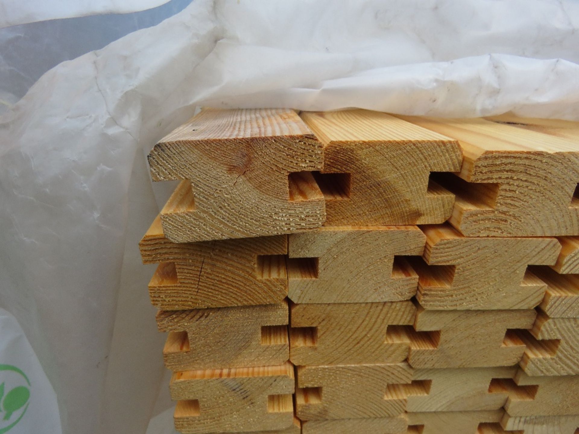 PACK OF H SECTION TIMBER BATTENS @ 1.44M LENGTH APPROX. - Image 3 of 3