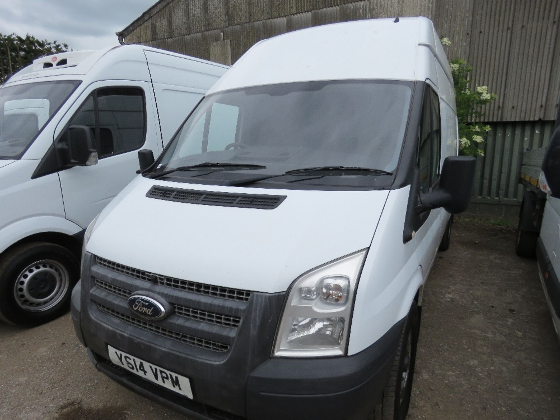 FORD TRANSIT PANEL VAN REG:YS14 VPM WITH ONBOARD COMPRESSOR AND GENERATOR. WITH V5 PLUS MOT TILL MAY - Image 2 of 10