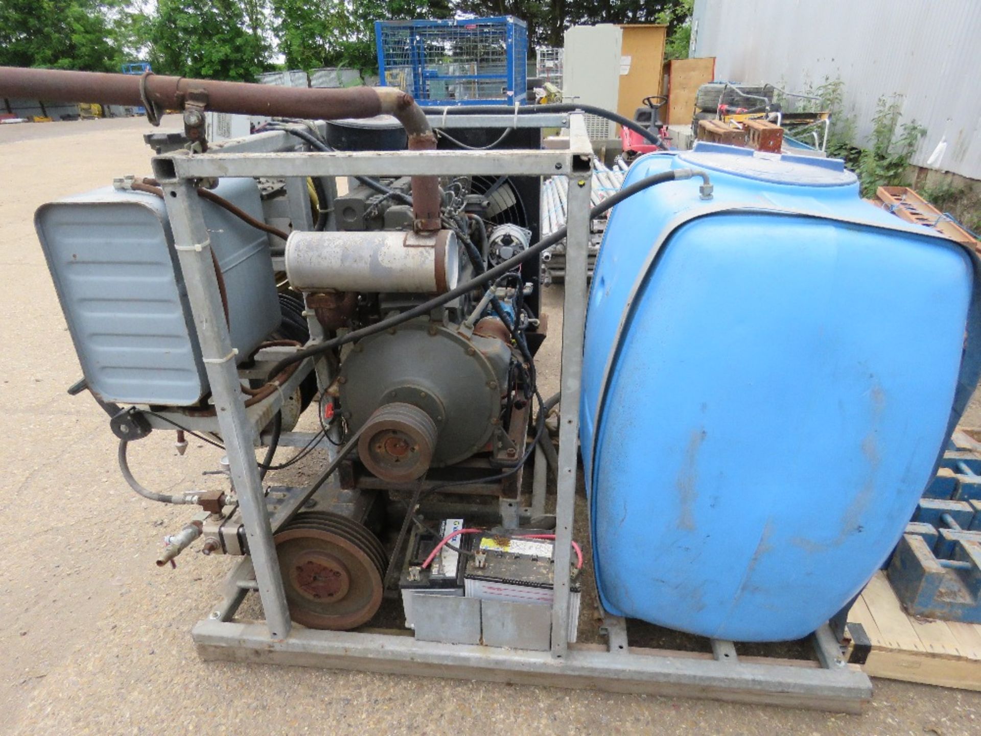 DEUTZ 3 CYLINDER POWERED HIGH PRESSURE DRAIN JETTER WITH TANK AND HOSE. WHEN TESTED WAS SEEN TO RUN - Image 2 of 5