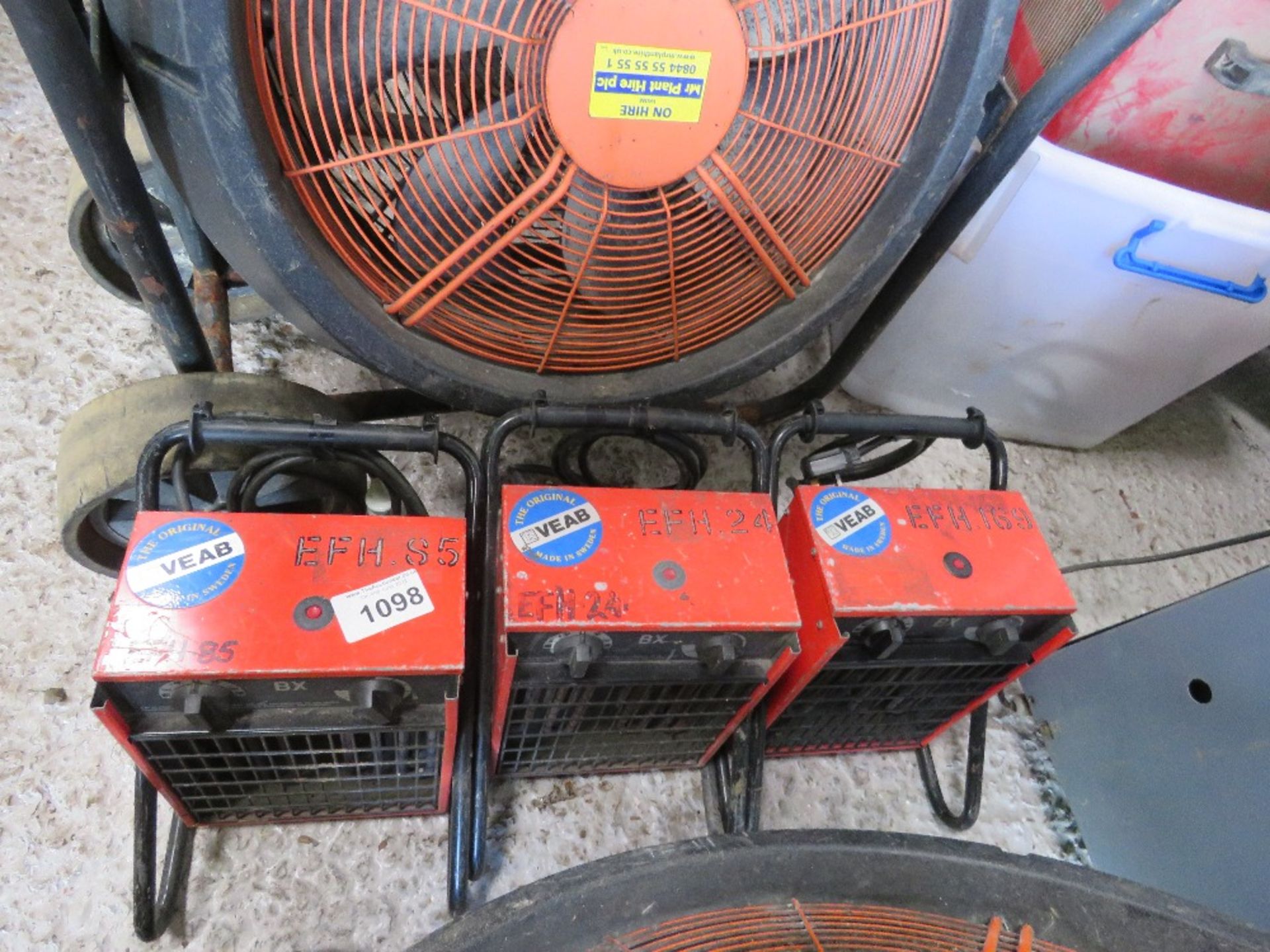 3 X 240VOLT FAN HEATERS. - Image 4 of 4