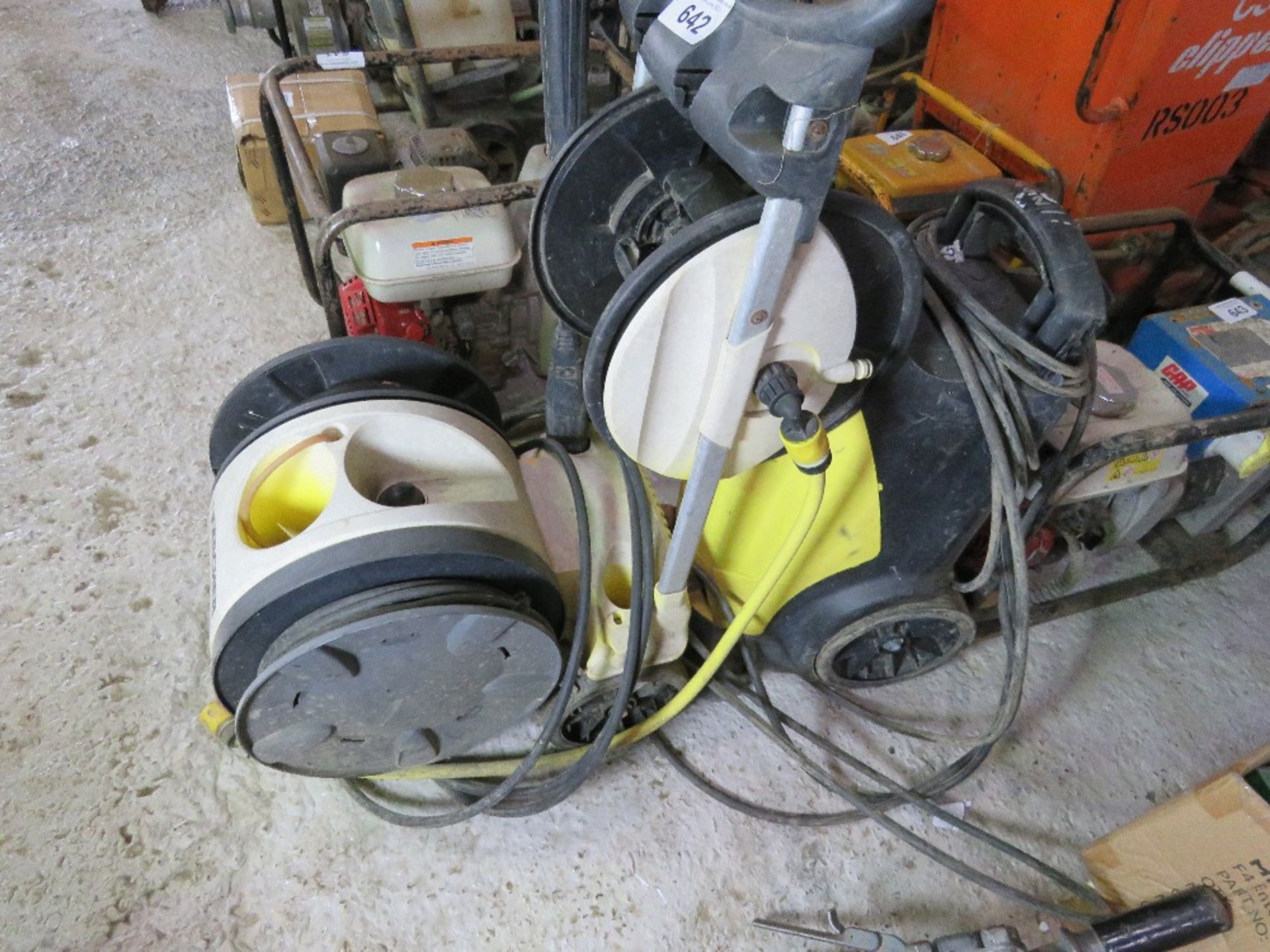 2 X KARCHER PRESSURE WASHERS. THIS LOT IS SOLD UNDER THE AUCTIONEERS MARGIN SCHEME, THEREFORE NO VAT