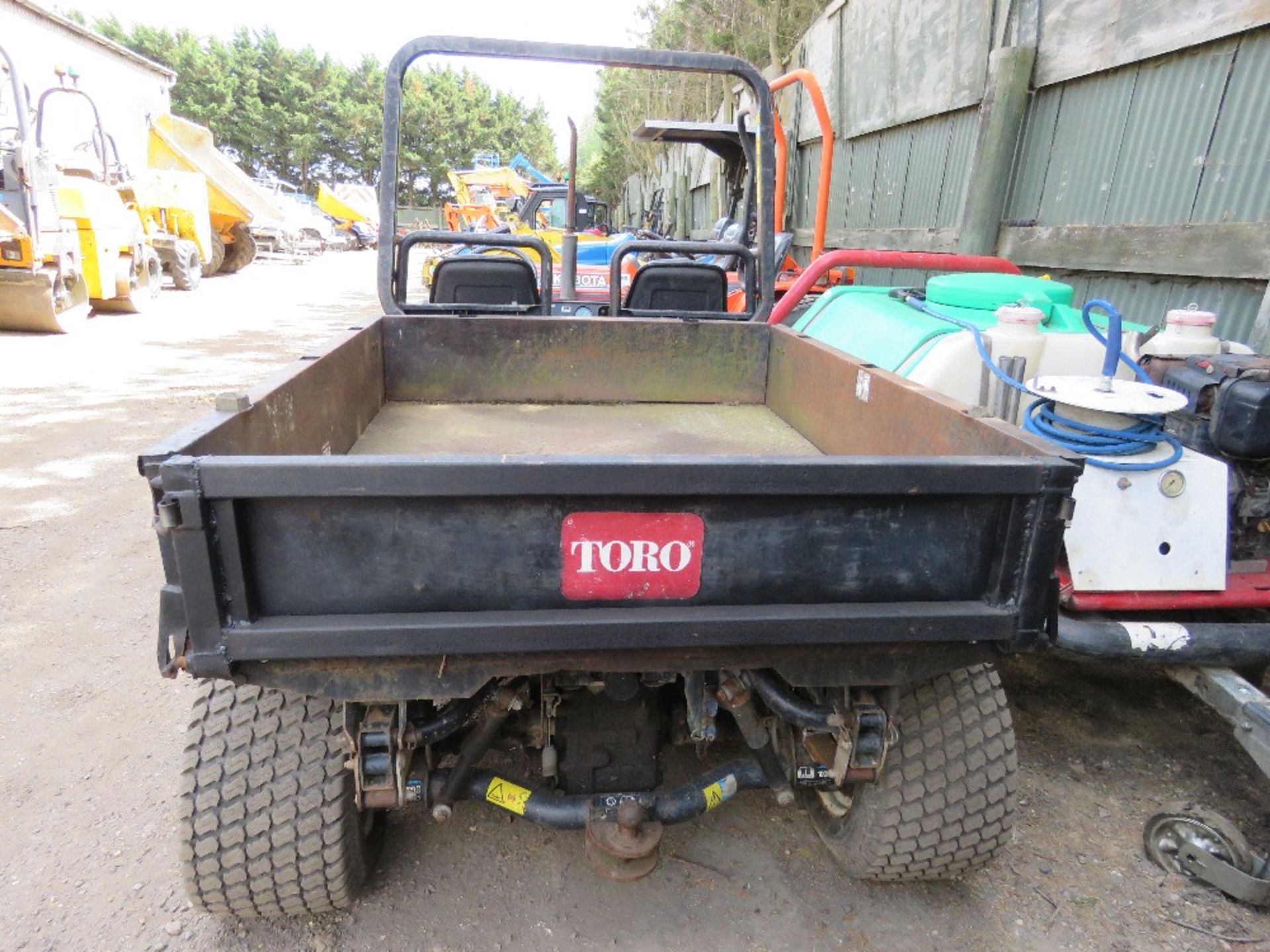 TORO 4300D 4WD UTILITY TRUCK WITH HYDRAULIC TIPPING. 1705 REC HOURS. WHEN TESTED WAS SEEN TO RUN, DR - Image 7 of 7
