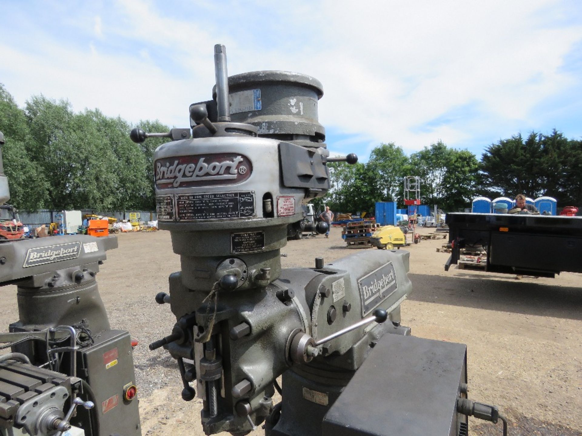 BRIDGEPORT MILLING MACHINE WITH CONTROLLER UNIT AS SHOWN. SOURCED FROM DEPOT CLOSURE. - Image 12 of 12