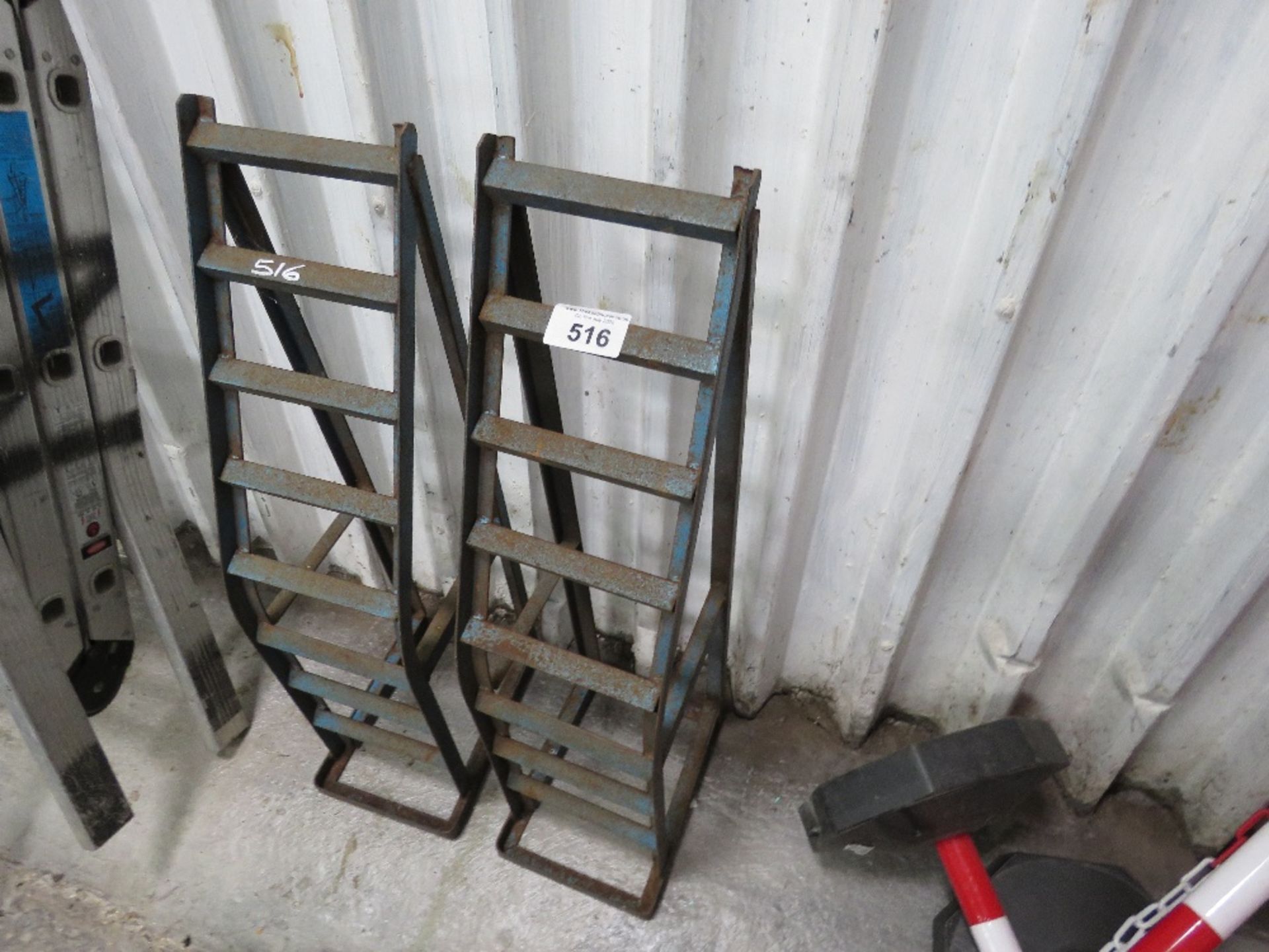 2 X CAR RAMPS. THIS LOT IS SOLD UNDER THE AUCTIONEERS MARGIN SCHEME, THEREFORE NO VAT WILL BE CHARGE - Image 2 of 2