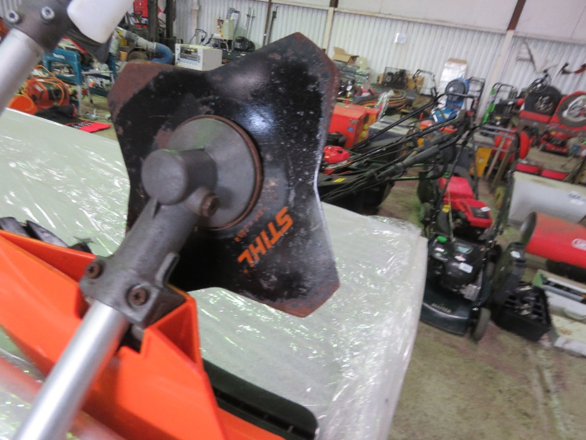 STIHL PETROL ENGINED BRUSH CUTTER. - Image 3 of 3