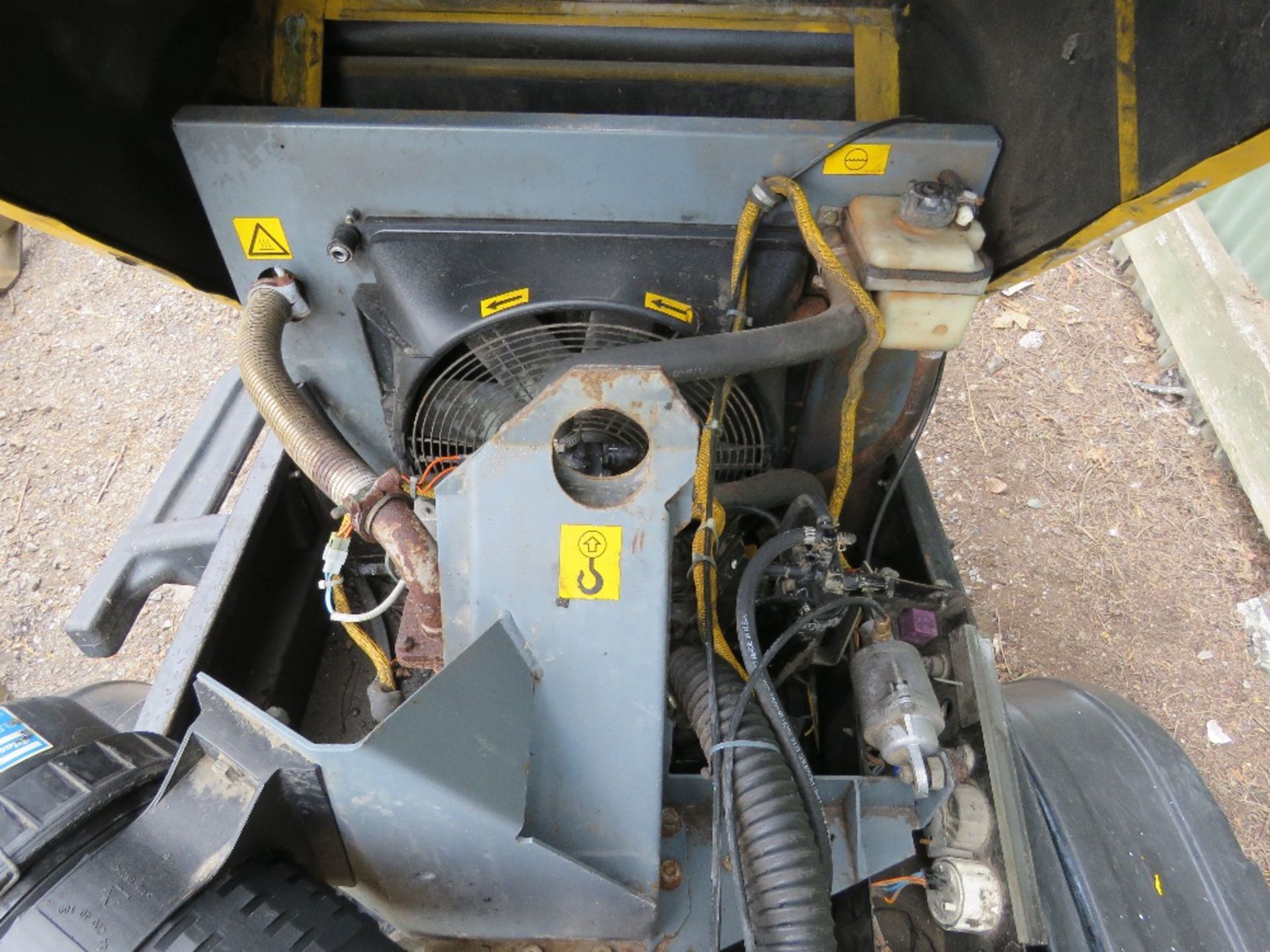 ATLAS COPCO XAS36 COMPRESSOR, YEAR 2001, YANMAR ENGINE. SOME PARTS MISSING THEREFORE UNTESTED. - Image 6 of 8