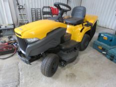 STIGA ESTATE 3098H RIDE ON MOWER, YEAR 2020, SHOP SOILED STOCK, UNUSED. WITH COLLECTOR. HYDRO DRIVE.
