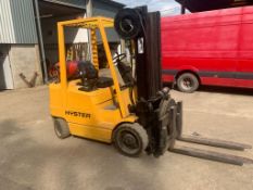 HYSTER 2.5TONNE GAS FORKLIFT WITH FORK ROTATOR.