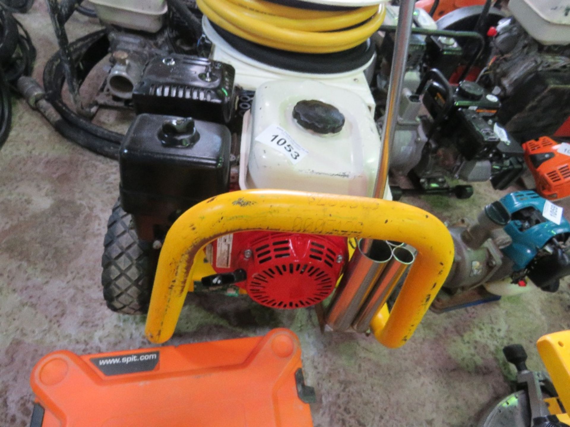 BRENDON PETROL ENGINED POWER WASHER. - Image 2 of 3