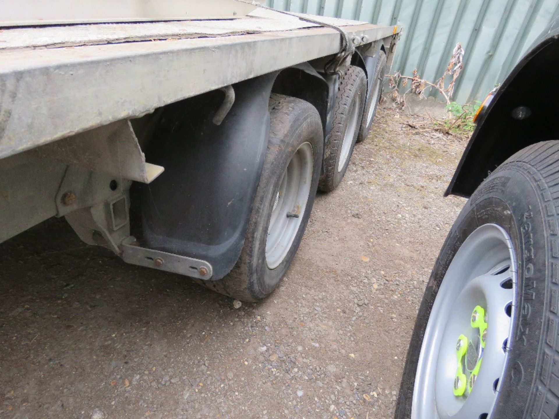 IFOR WILLIAMS LM126G TRIAXLE FLAT BED TRAILER, 12FT LENGTH X 6FT WIDTH, YEAR 2017 APPROX. WITH 8FT R - Image 6 of 7