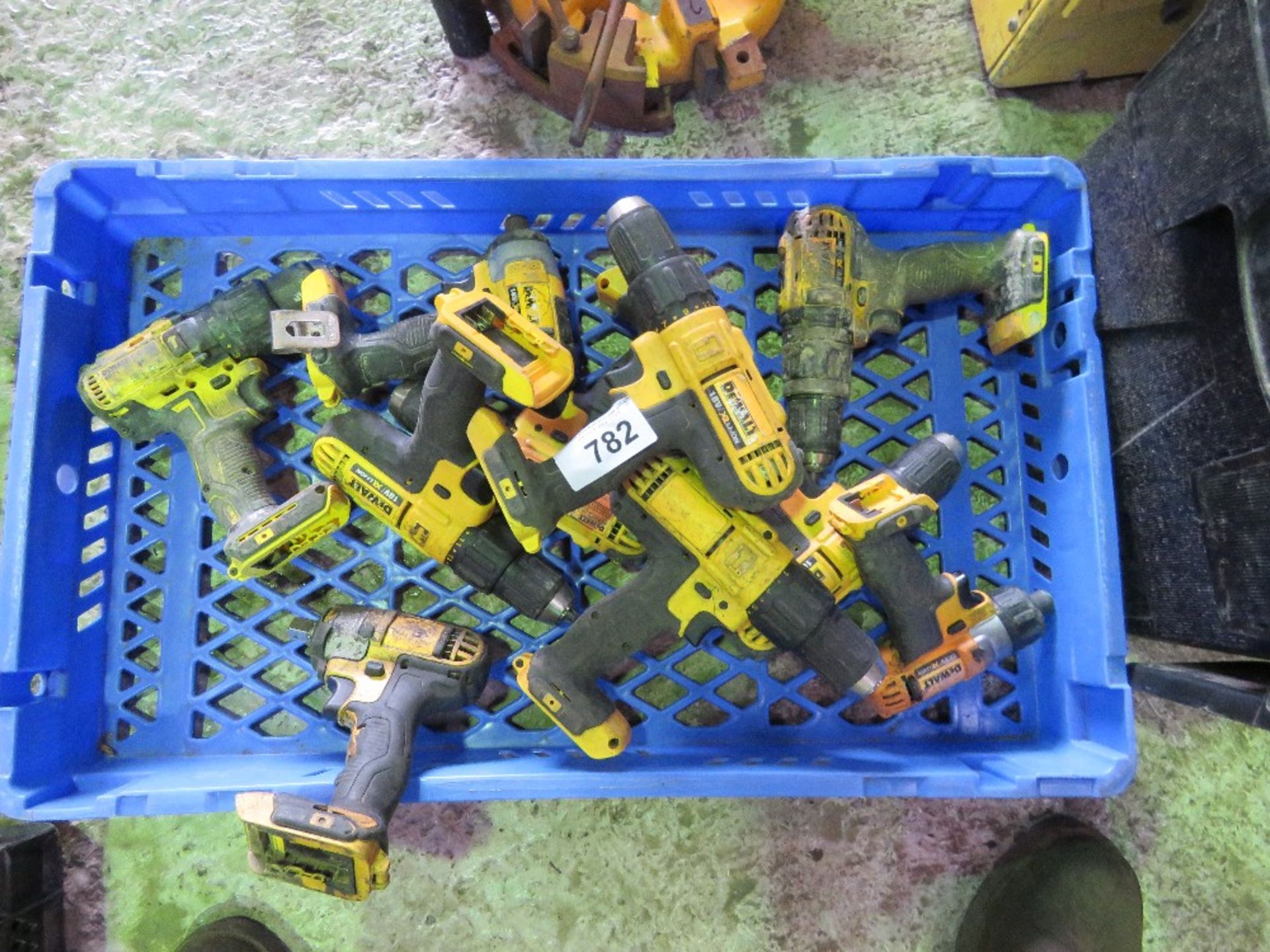 10X DEWALT BATTER DRILL HEADS THIS LOT IS SOLD UNDER THE AUCTIONEERS MARGIN SCHEME, THEREFORE NO VA
