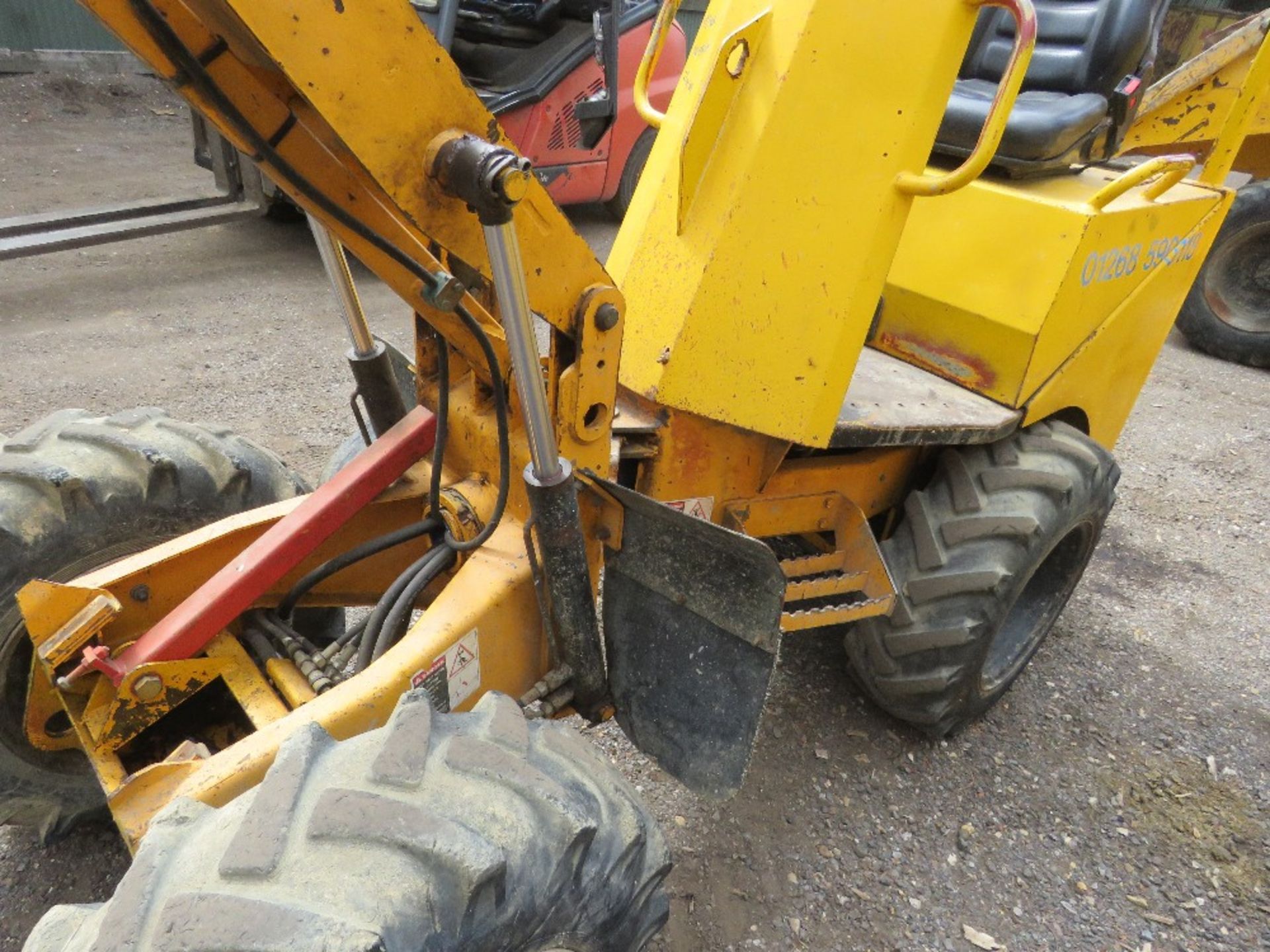 THWAITES 1 TONNE HIGH TIP DUMPER, 2500 REC HOURS. SN:SLCM201ZZ502A6121. WHEN TESTED WAS SEEN TO DRI - Image 9 of 9