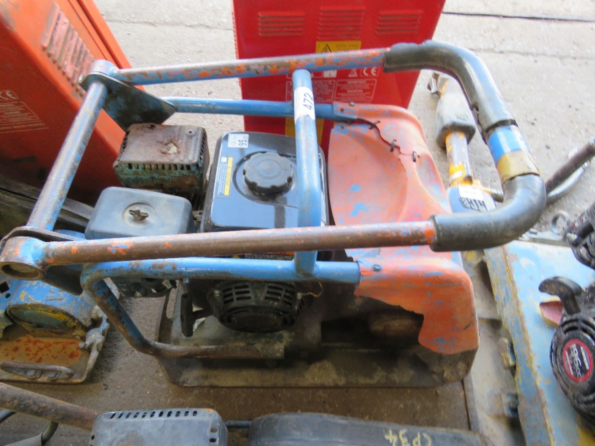 PETROL ENGINED COMPACTION PLATE. DIRECT FROM A LOCAL GROUNDWORKS COMPANY AS PART OF THEIR RESTRUC - Image 2 of 2