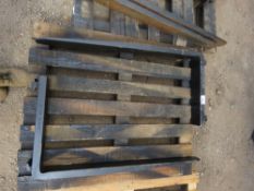 PAIR OF USED FORKLIFT TINES, 16" CARRIAGE, 1.1M LENGTH APPROX.