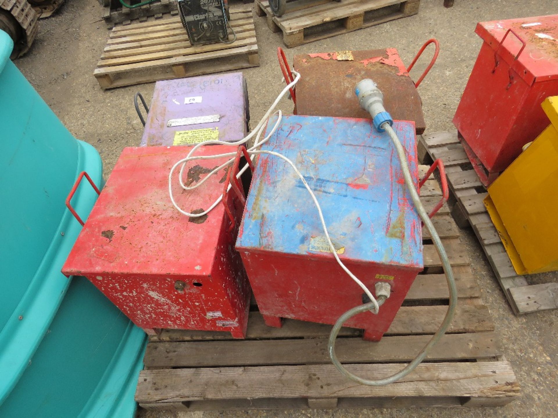 4 X LARGE SIZED SITE TRANSFORMERS. - Image 2 of 2