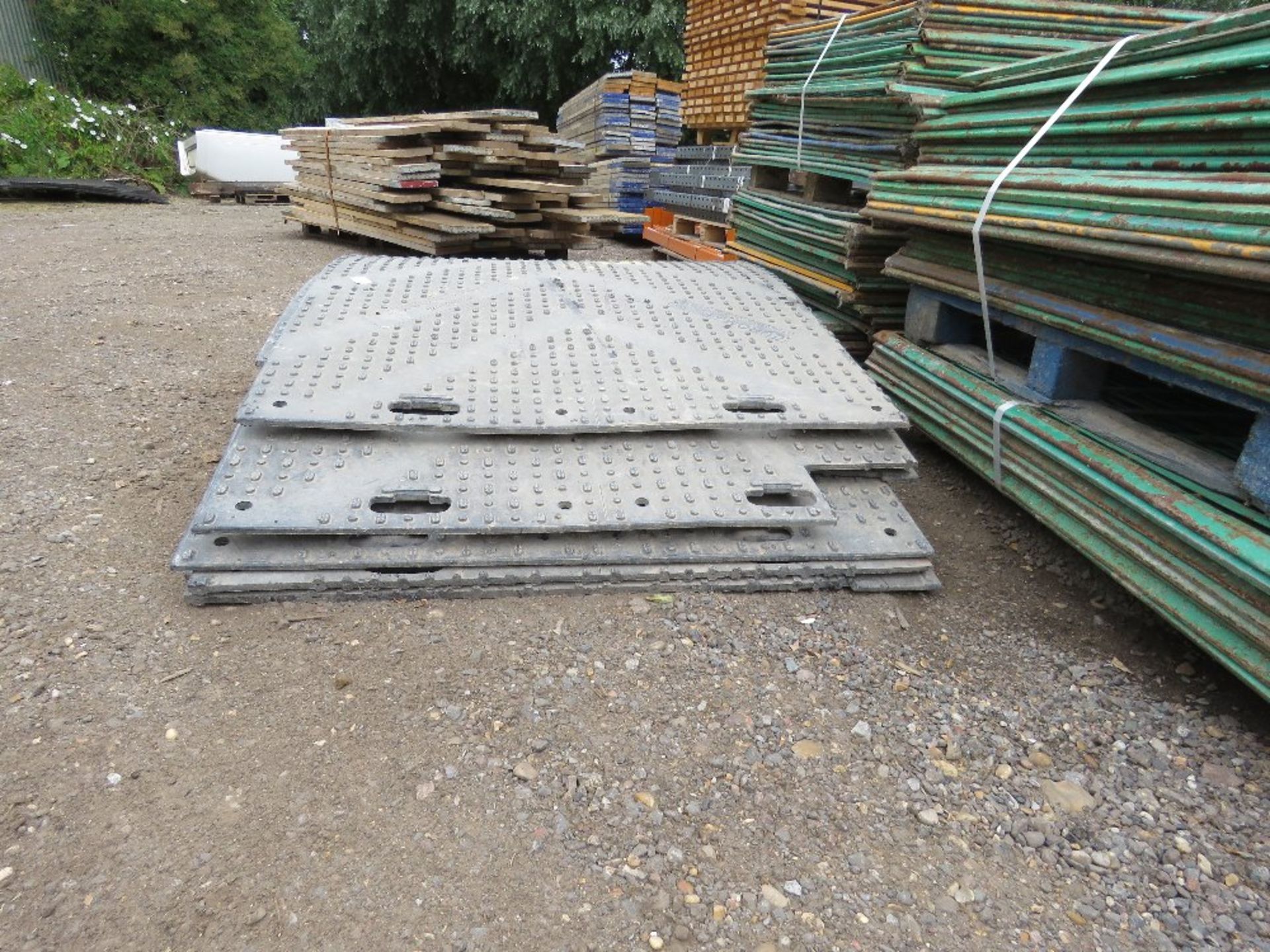 8 X PLASTIC ZIGMA GROUND SOLUTIONS TRACK MATS. THIS LOT IS SOLD UNDER THE AUCTIONEERS MARGIN SCHEME, - Image 2 of 5