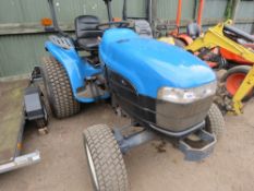 NEW HOLLAND TC29D 24D TRACTOR WITH GRASS TYRES, 3013 REC HOURS. WHEN TESTED WAS SEEN TO DRIVE, STEER