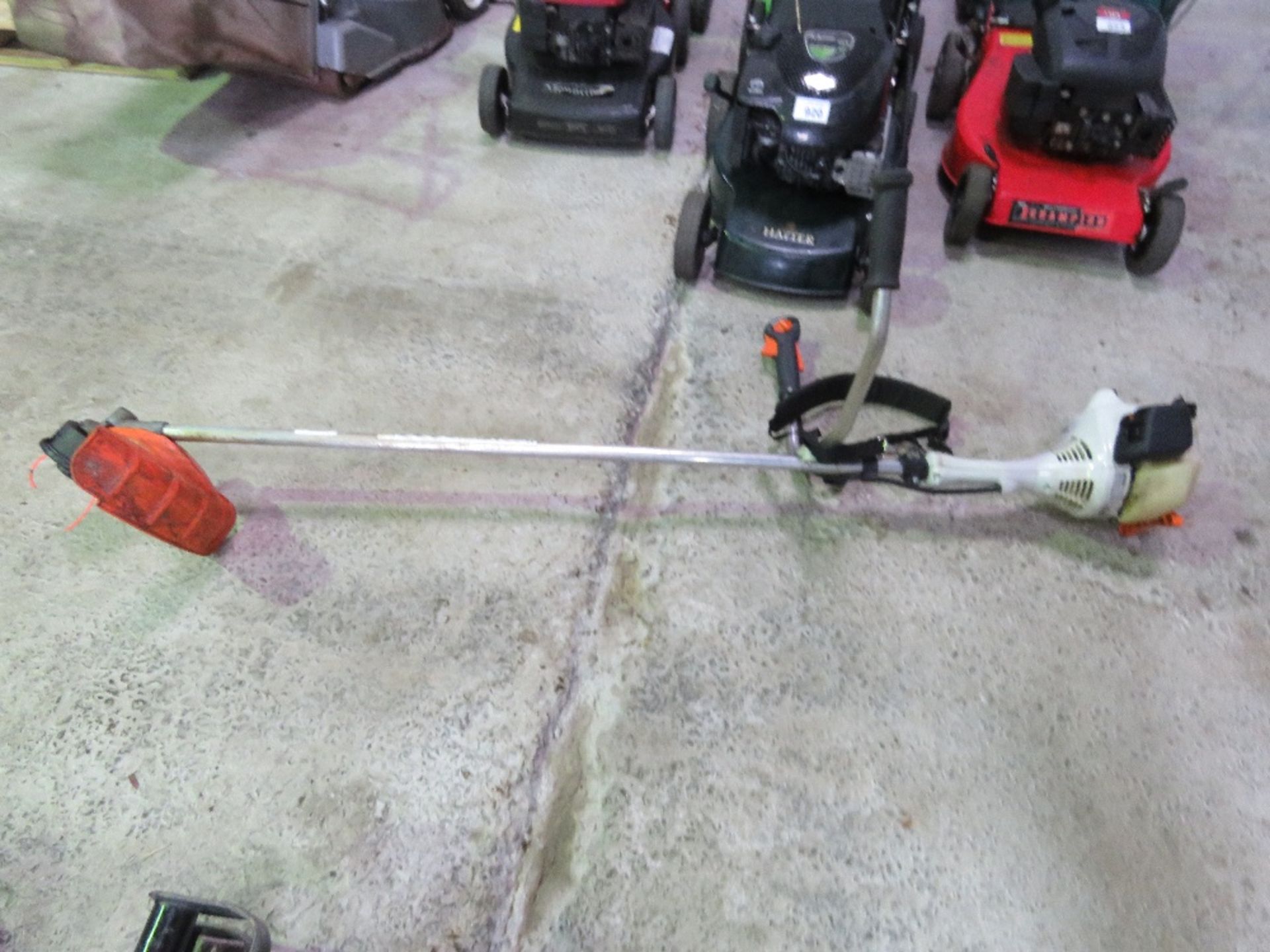 STIHL FS55 PETROL STRIMMER. THIS LOT IS SOLD UNDER THE AUCTIONEERS MARGIN SCHEME, THEREFORE NO VAT W - Image 2 of 2