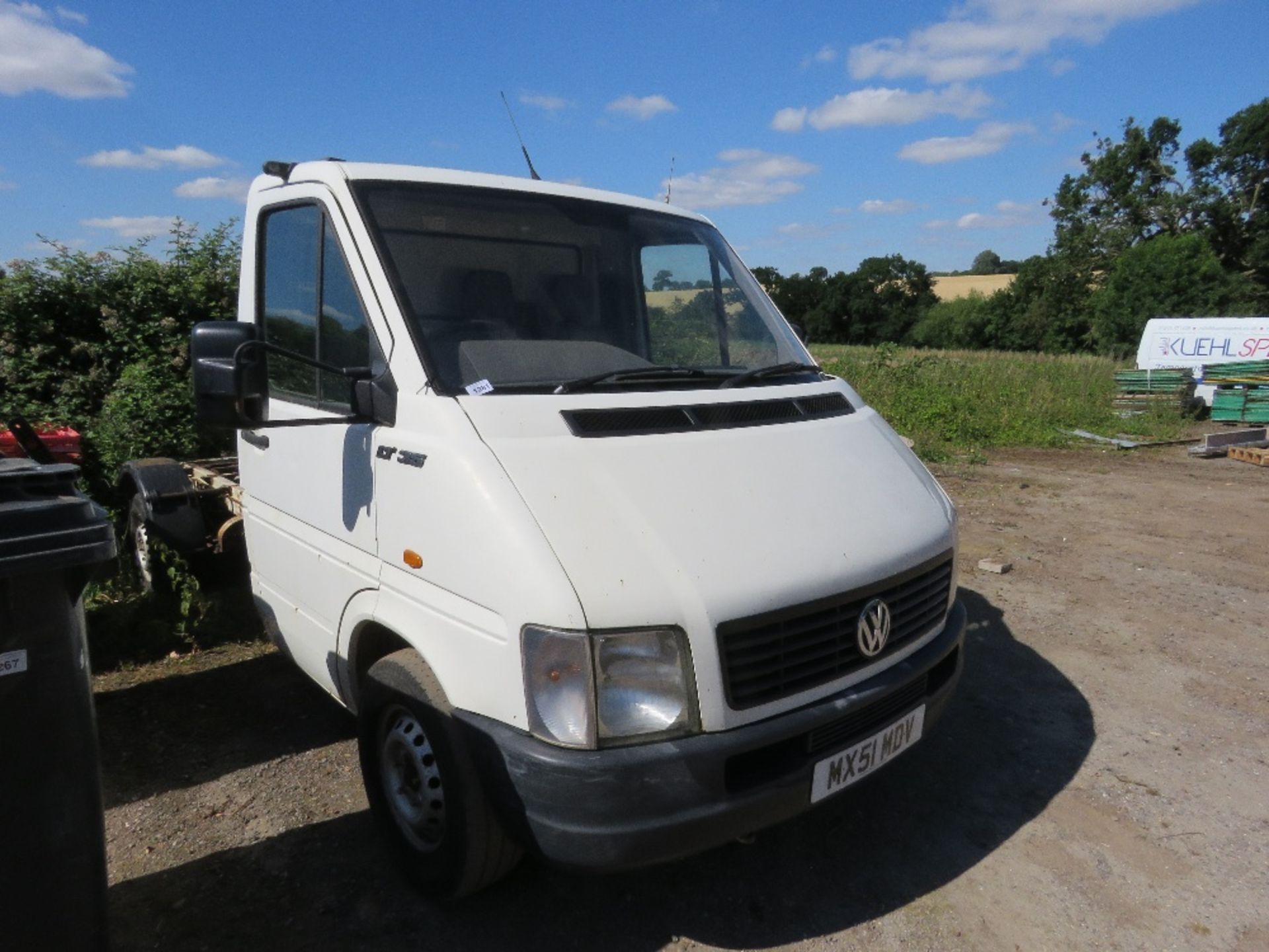 VOLKSWAGEN LT35 CHASSI CAB UNIT REG:MX51 MDV WITH V5. MOT EXPIRED. PETROL/LPG. WHEN TESTED WAS SEEN - Image 2 of 6