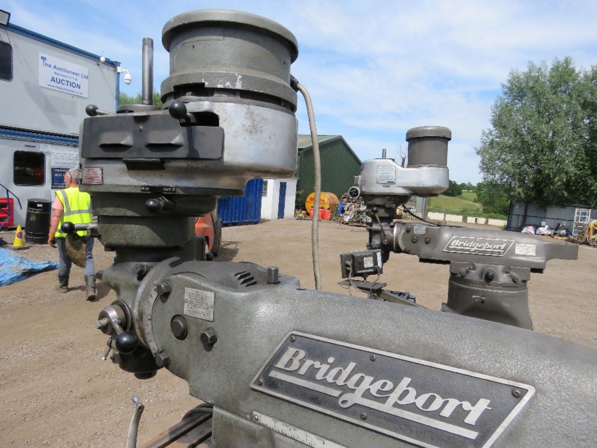 BRIDGEPORT MILLING MACHINE WITH CONTROLLER UNIT AS SHOWN. SOURCED FROM DEPOT CLOSURE. - Image 6 of 12