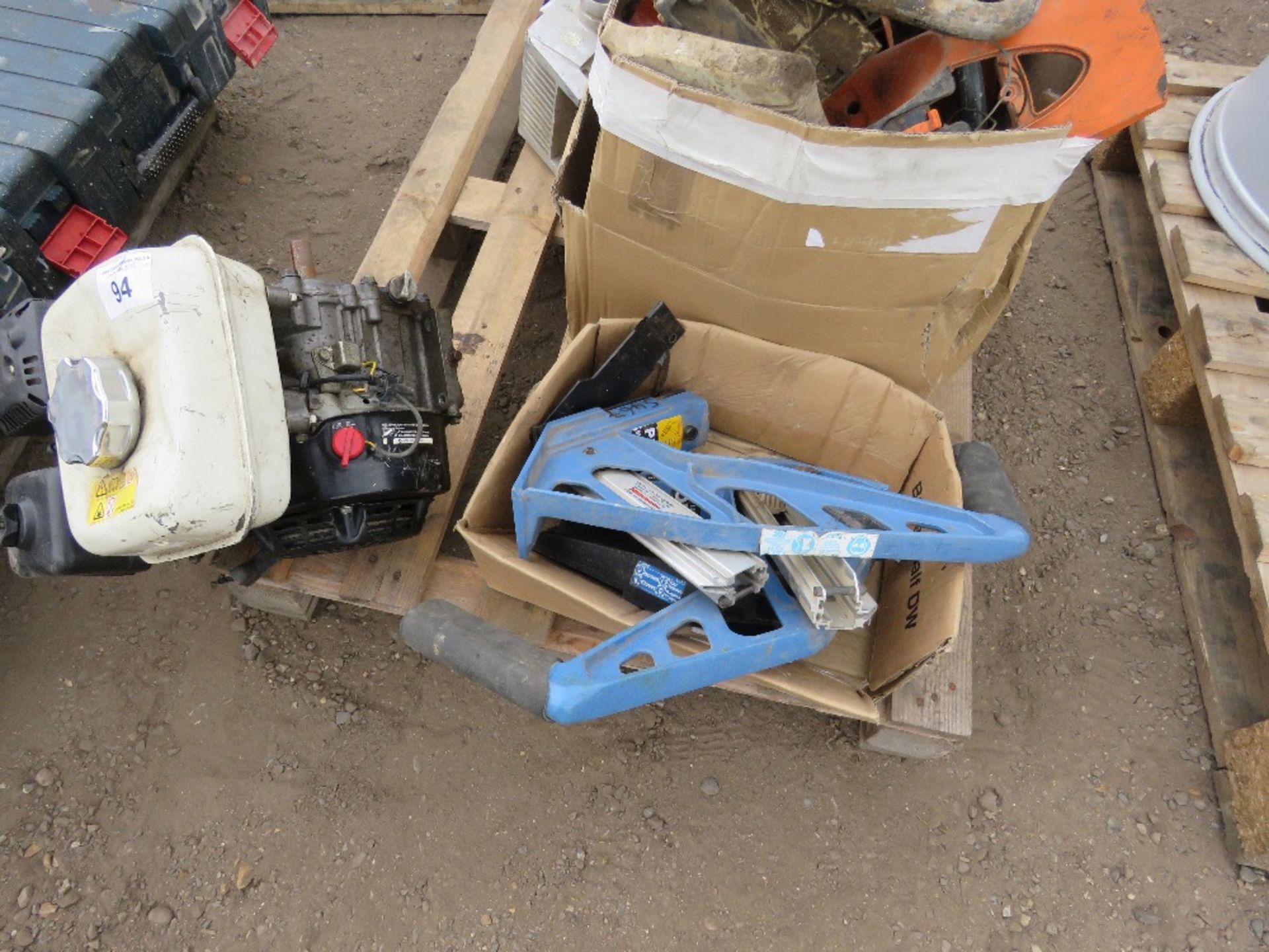 PETROL ENGINE PLUS ASSORTED STIHL SAW SPARES ETC. THIS LOT IS SOLD UNDER THE AUCTIONEERS MARGIN SCHE - Image 2 of 5