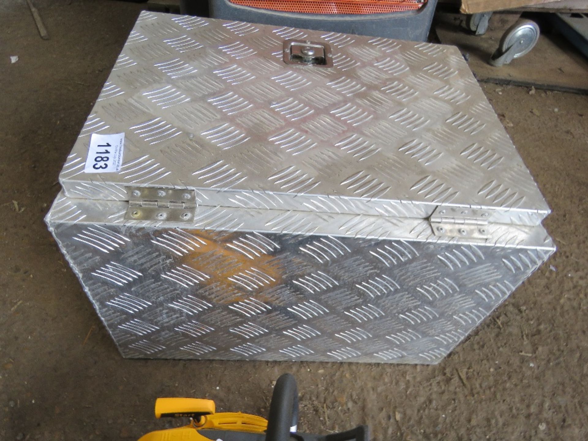 ALUMINIUM TOOL BOX. - Image 2 of 2